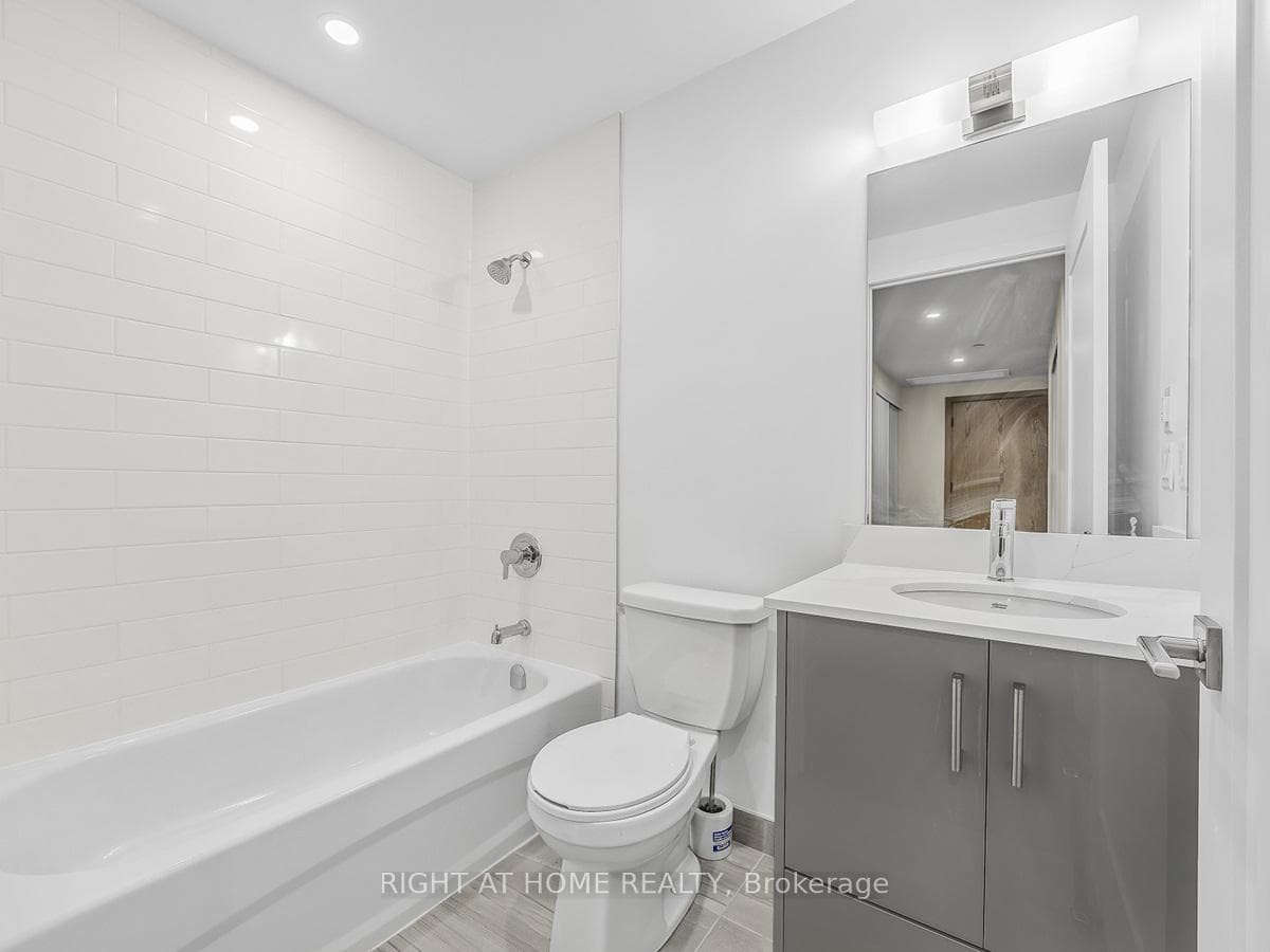 1316 Kingston Road Unit 302 photo 13