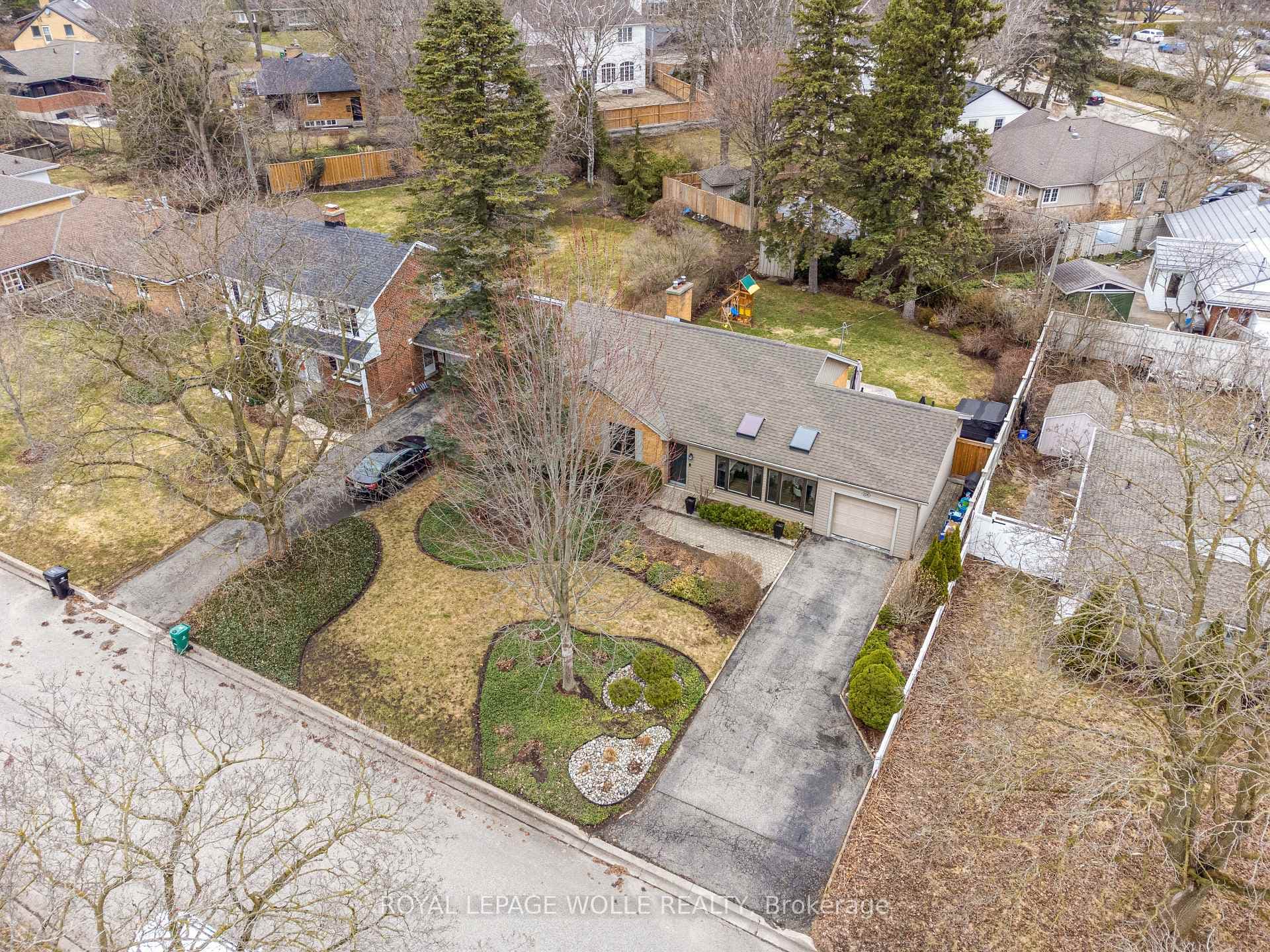 226 Forsyth Drive photo 47