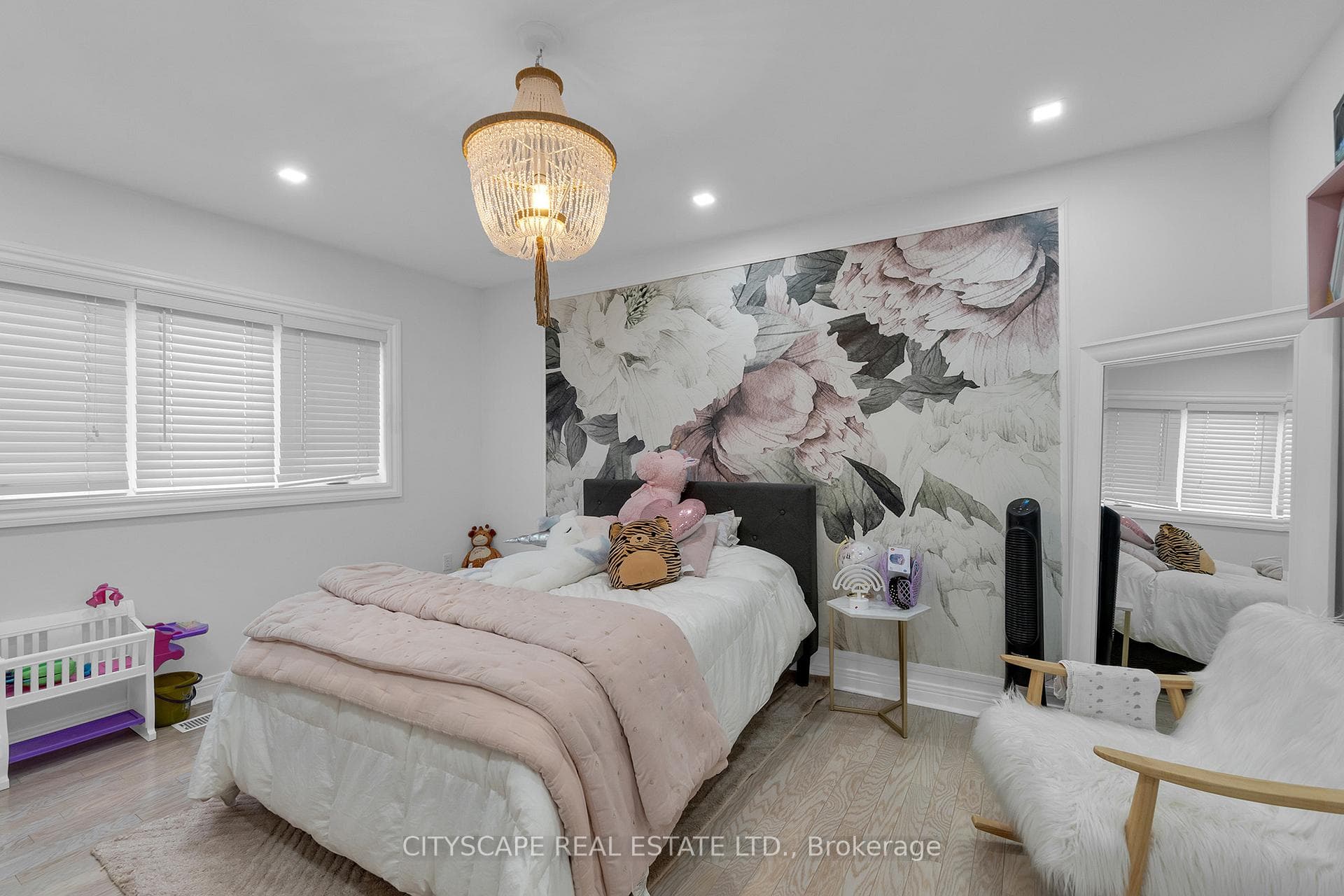 6421 Donway Drive photo 27