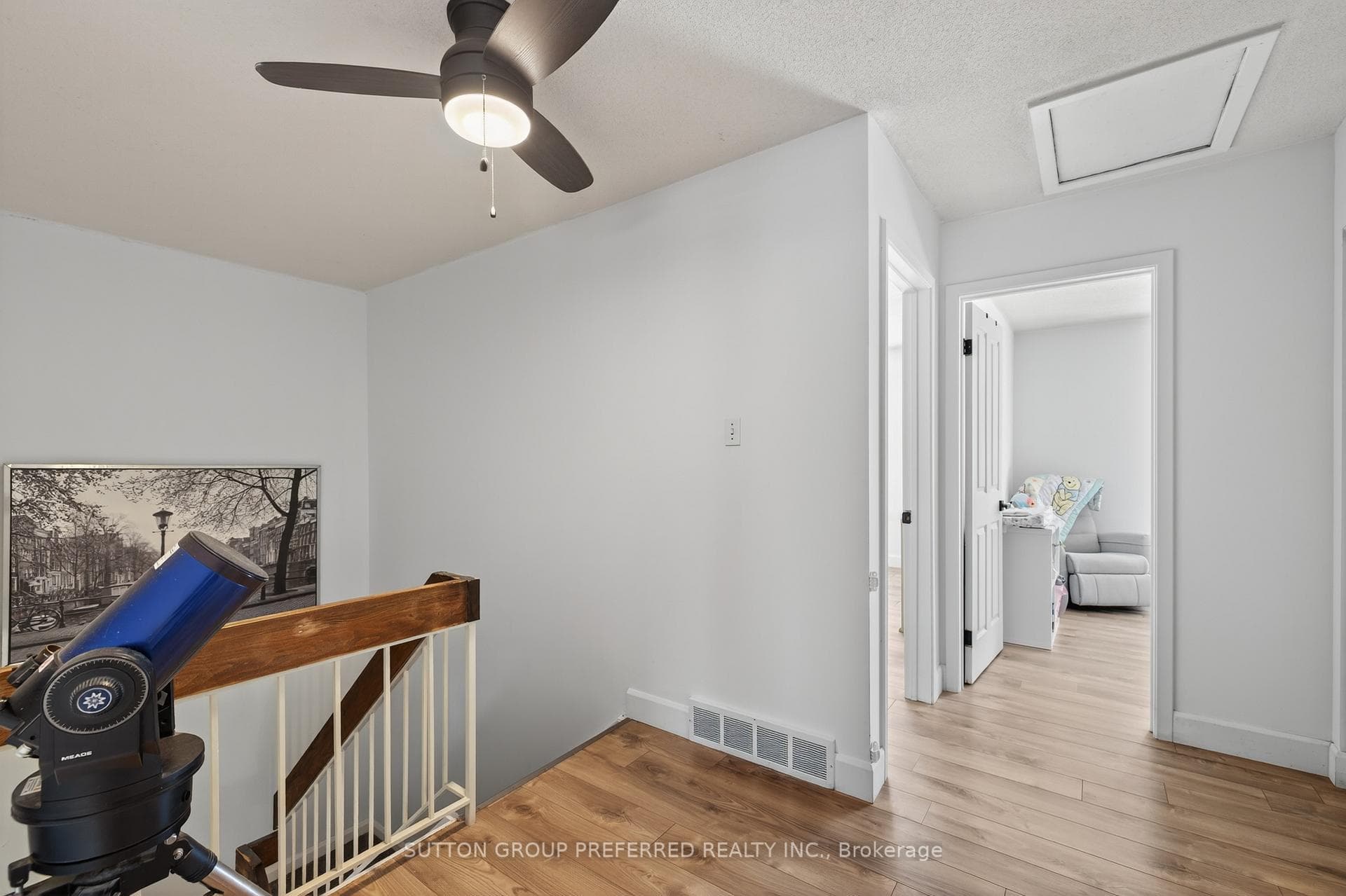 405 Everglade Crescent photo 33