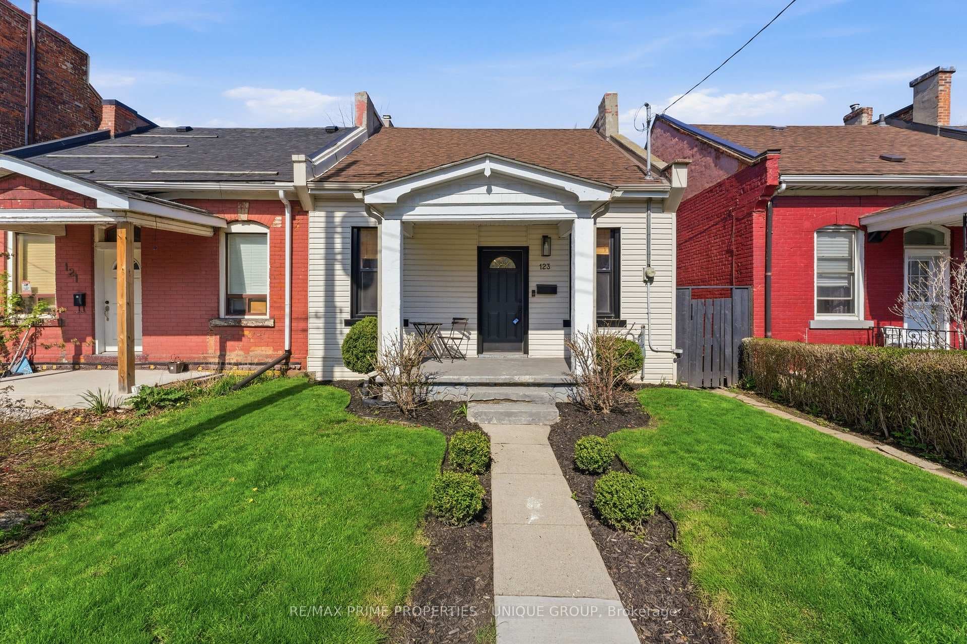123 East Avenue photo 1