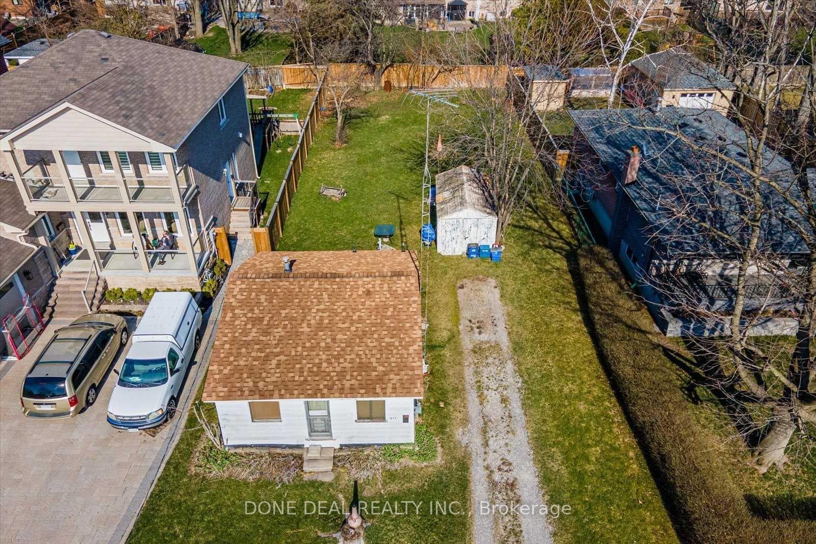 813 Fairview Avenue photo 1