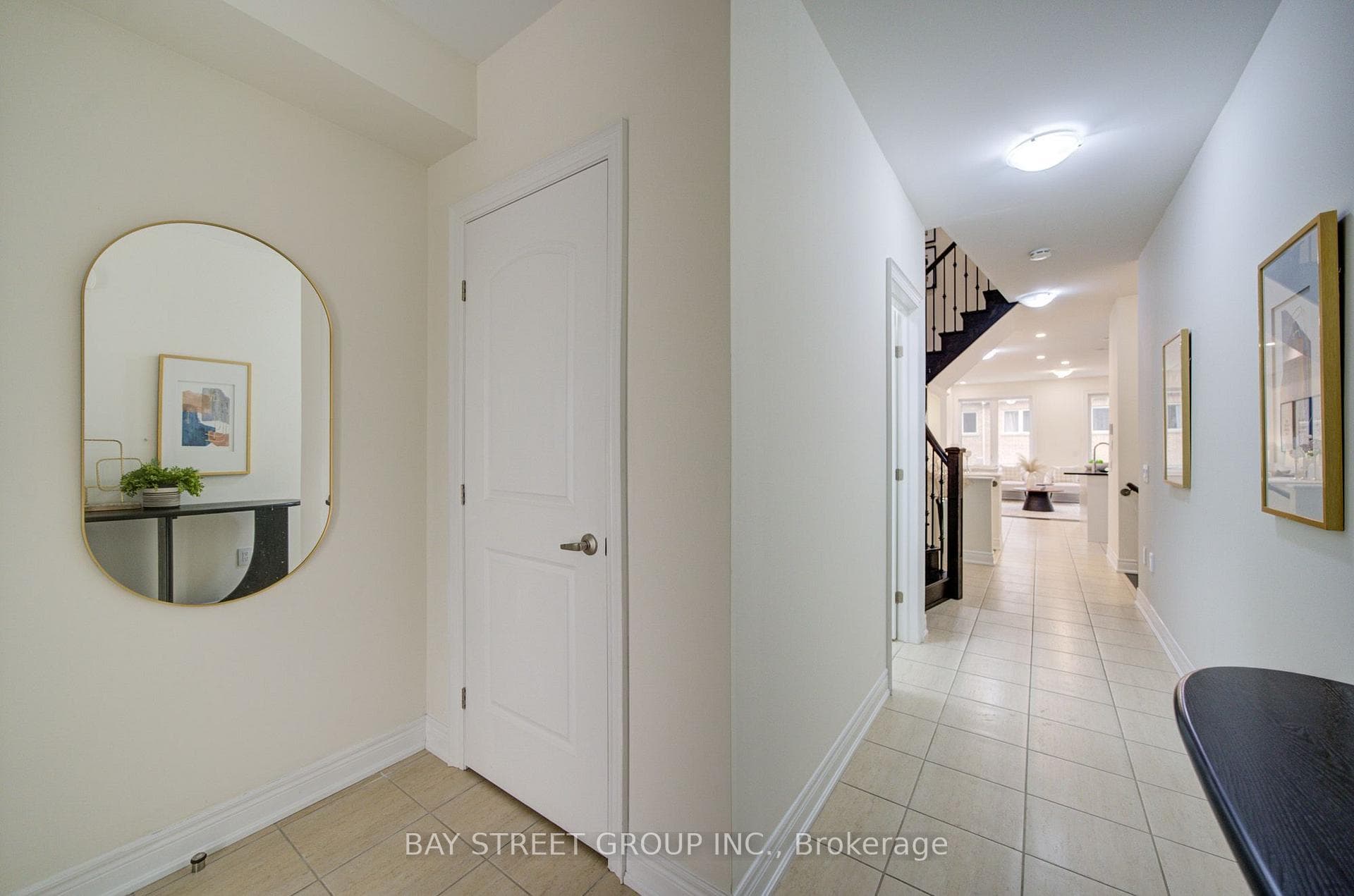 113 Drizzel Crescent photo 5