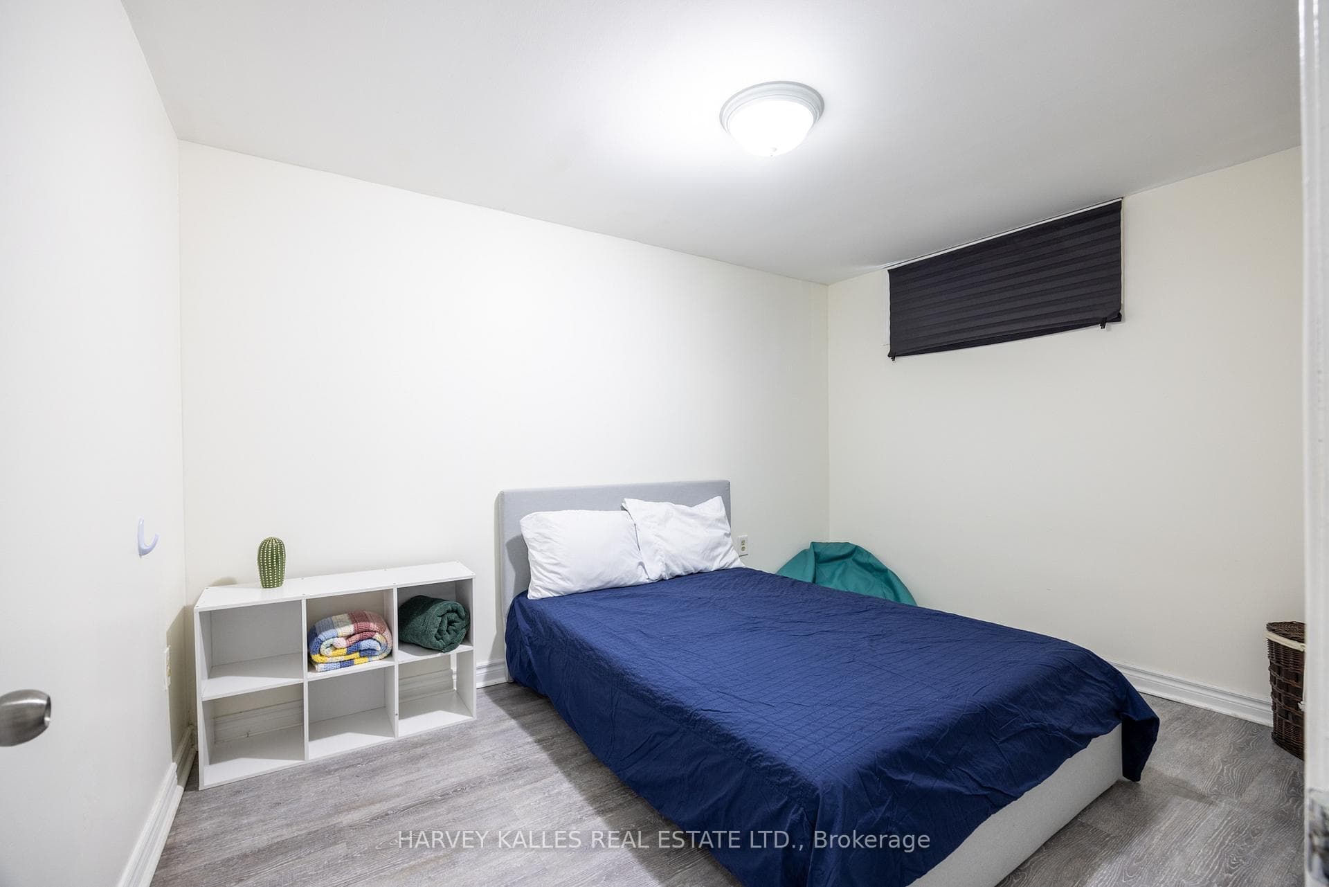 210 Gowan Avenue photo 31