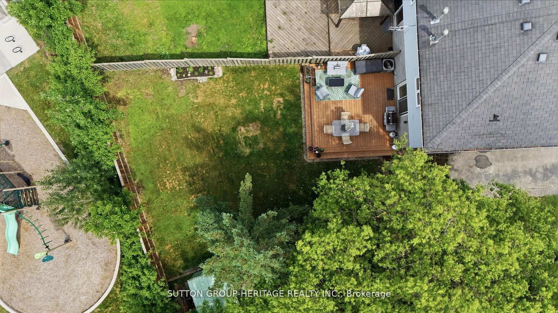 1413 Beaverbrook Court photo 36