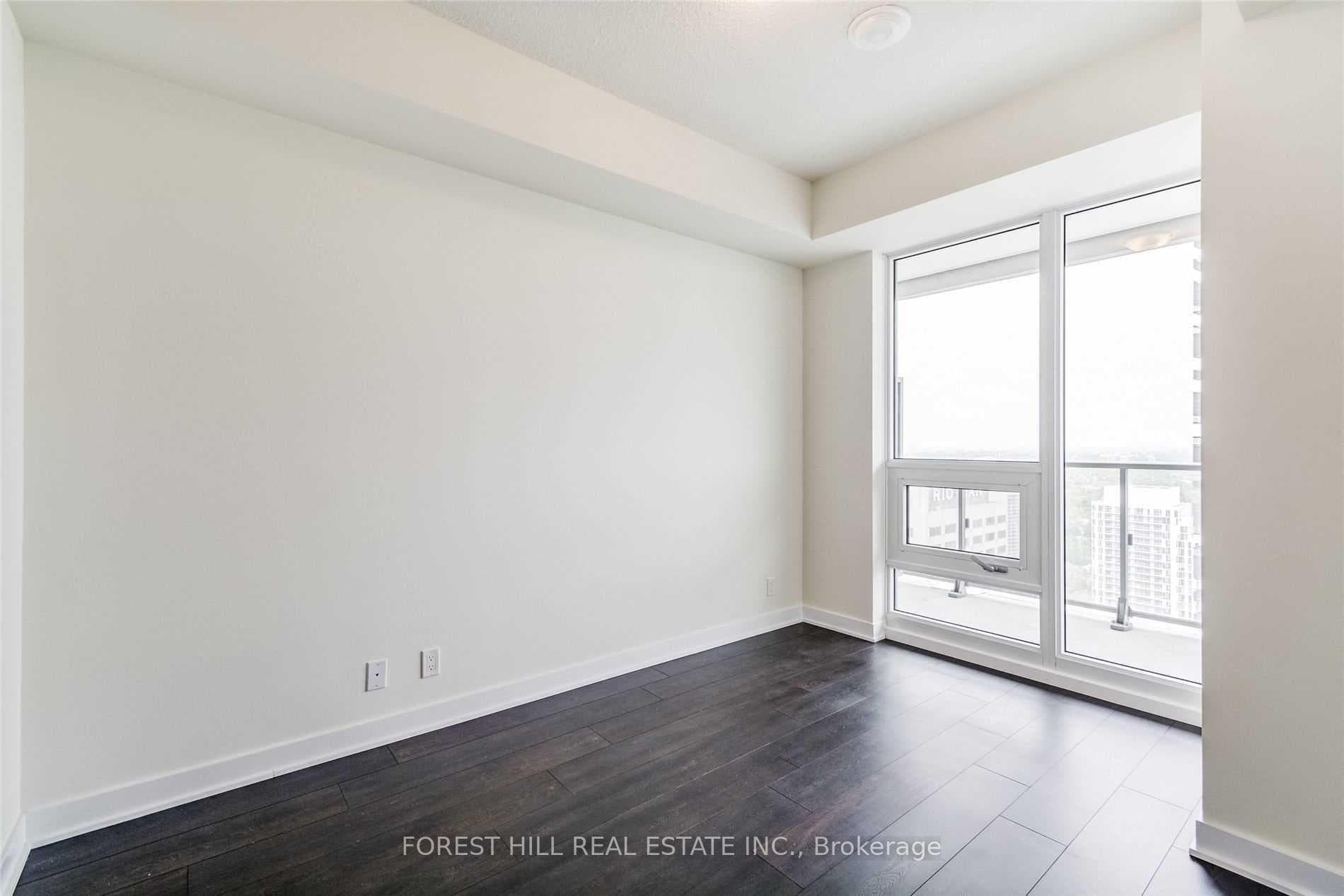 2221 Yonge Street Unit 5603 photo 18