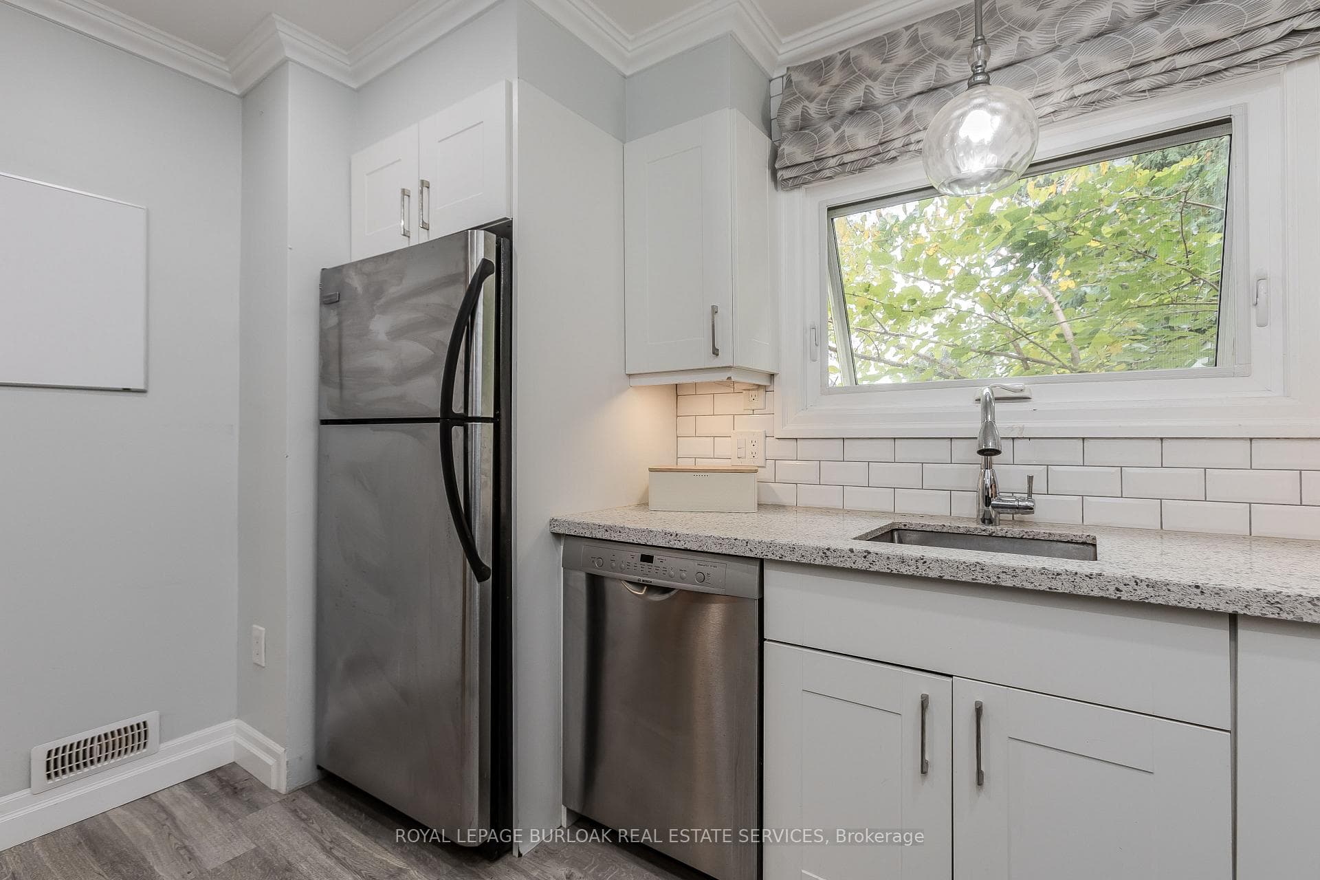 187 East 25th Street photo 21