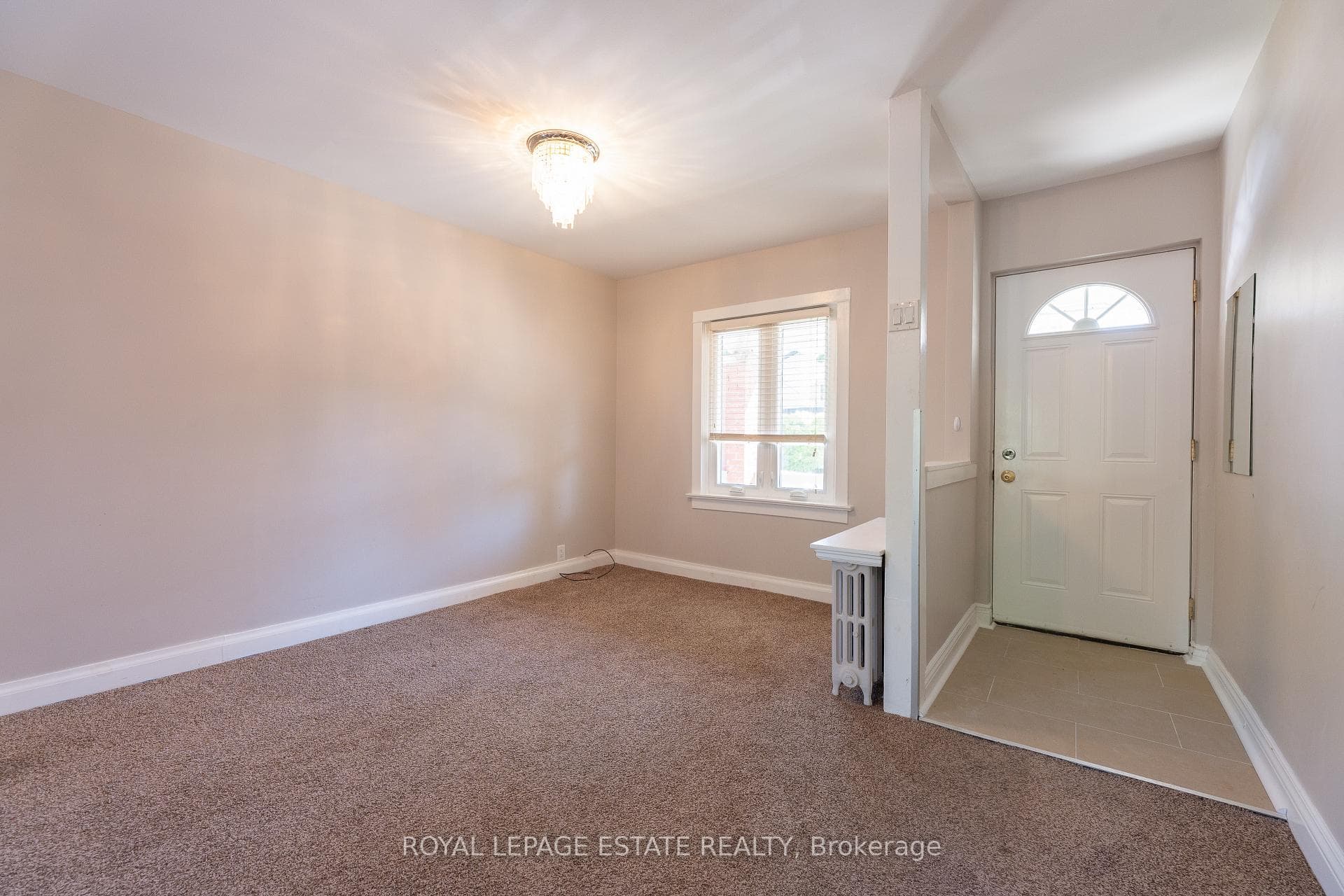 326 Monarch Park Avenue photo 2