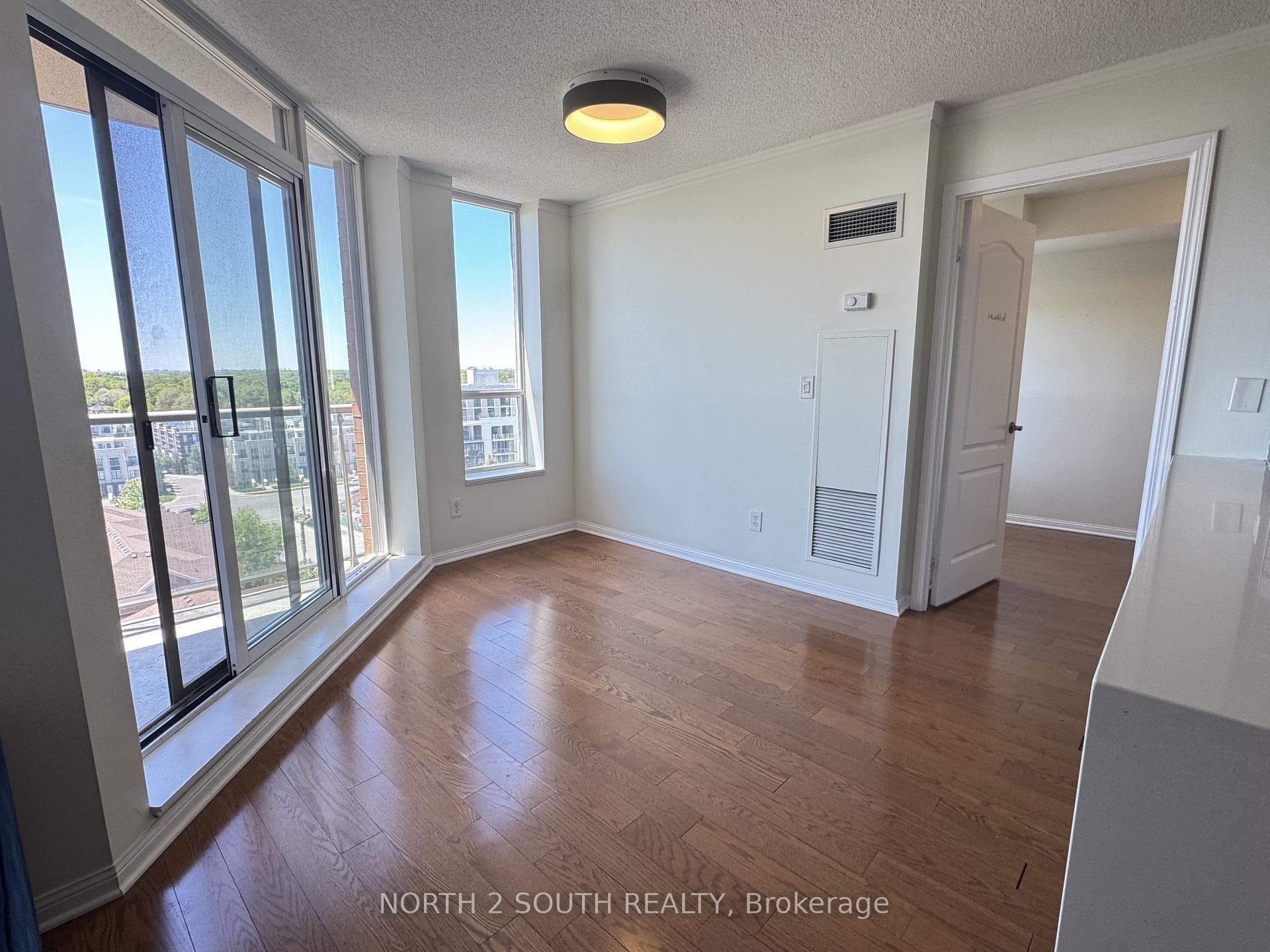 1150 Parkwest Place Unit 1002 photo 3