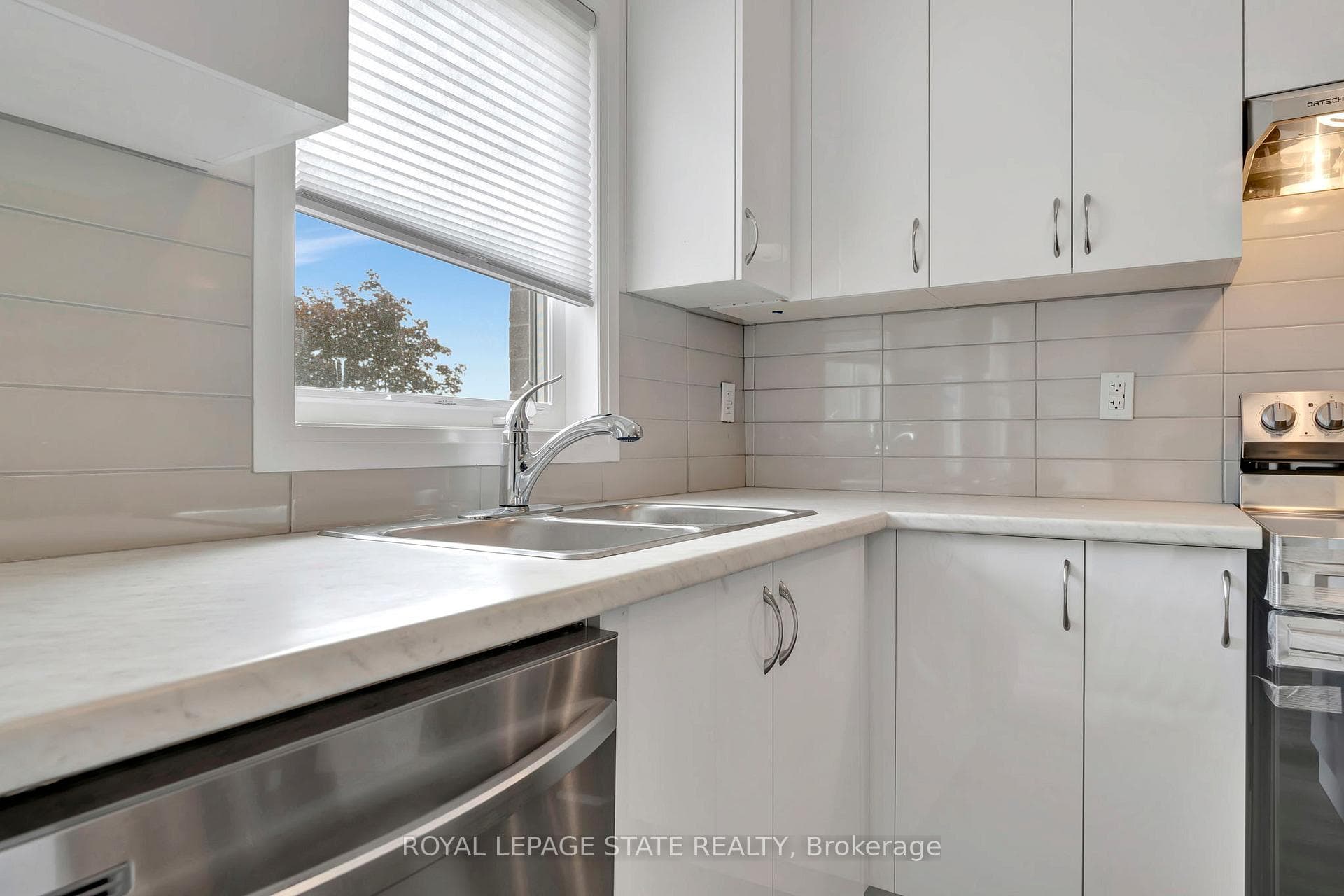 620 Colborne Street Unit 33 photo 13