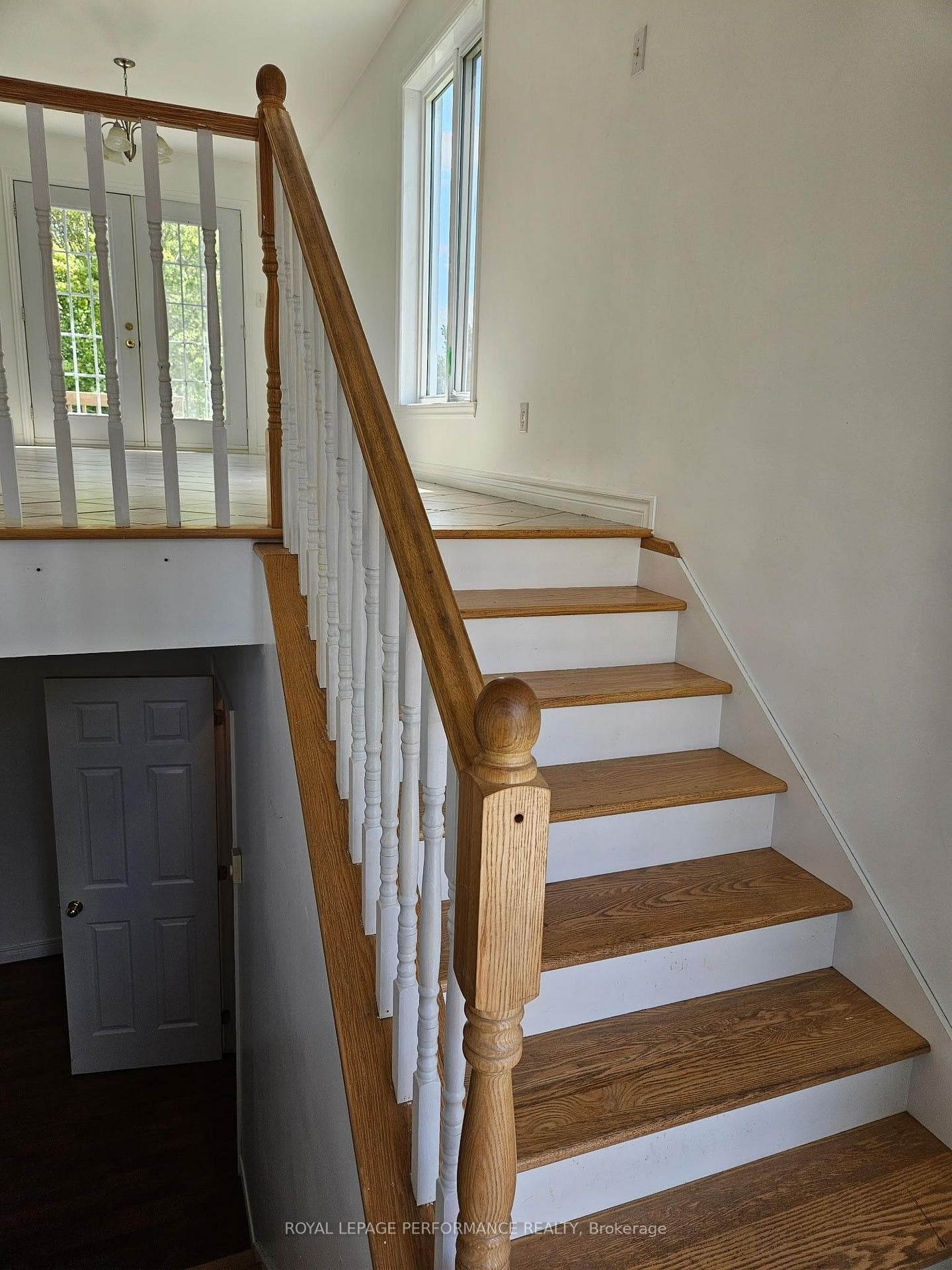 350 Higginson Street photo 3