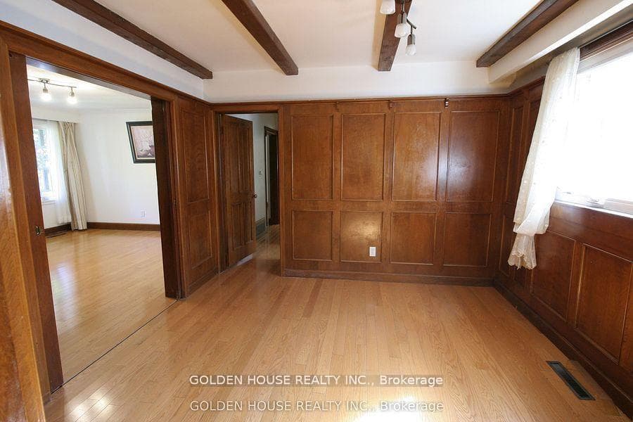 260 Moore Park Avenue photo 6