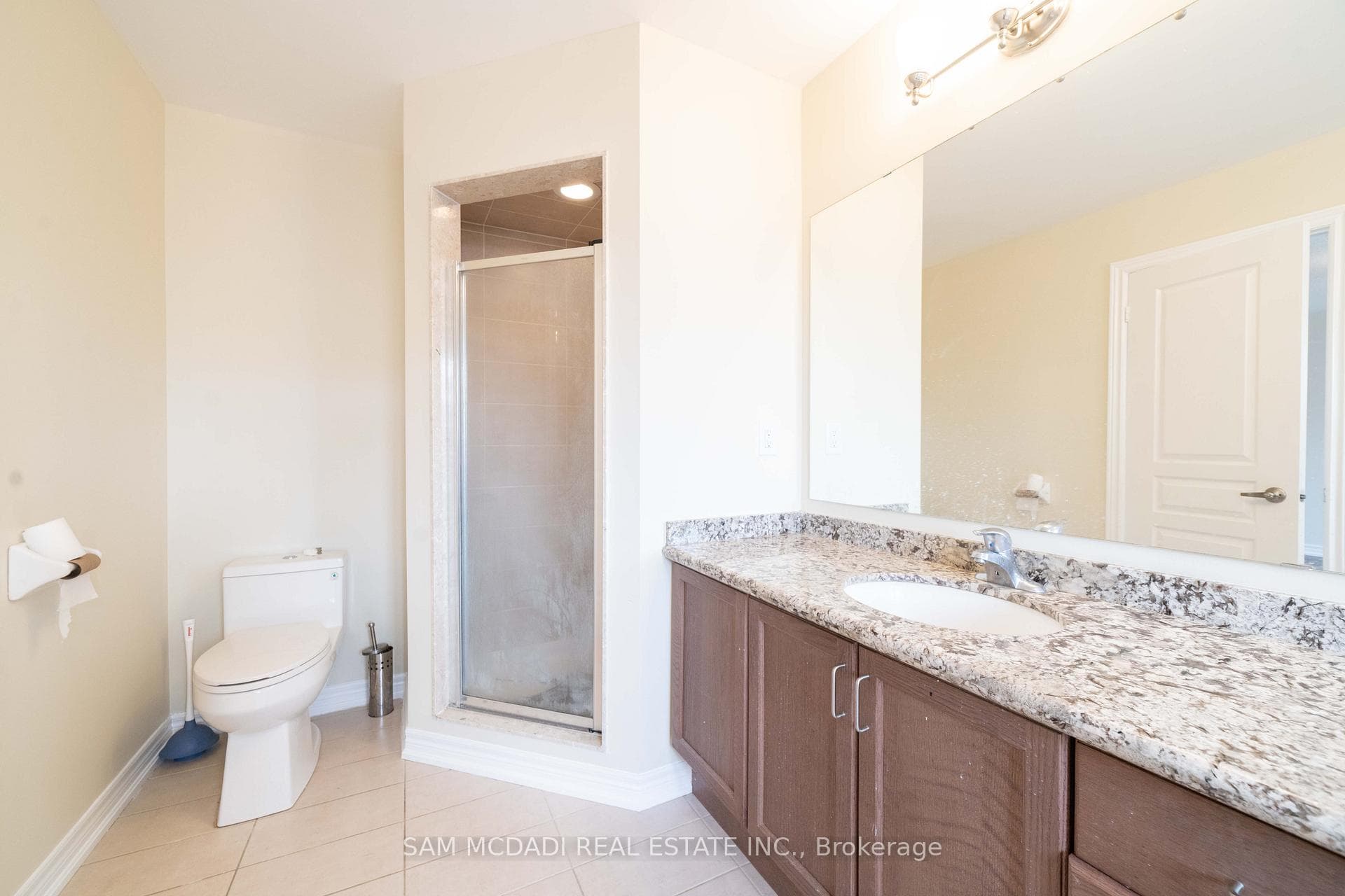 5551 Meadowcrest Avenue Unit Upper photo 23