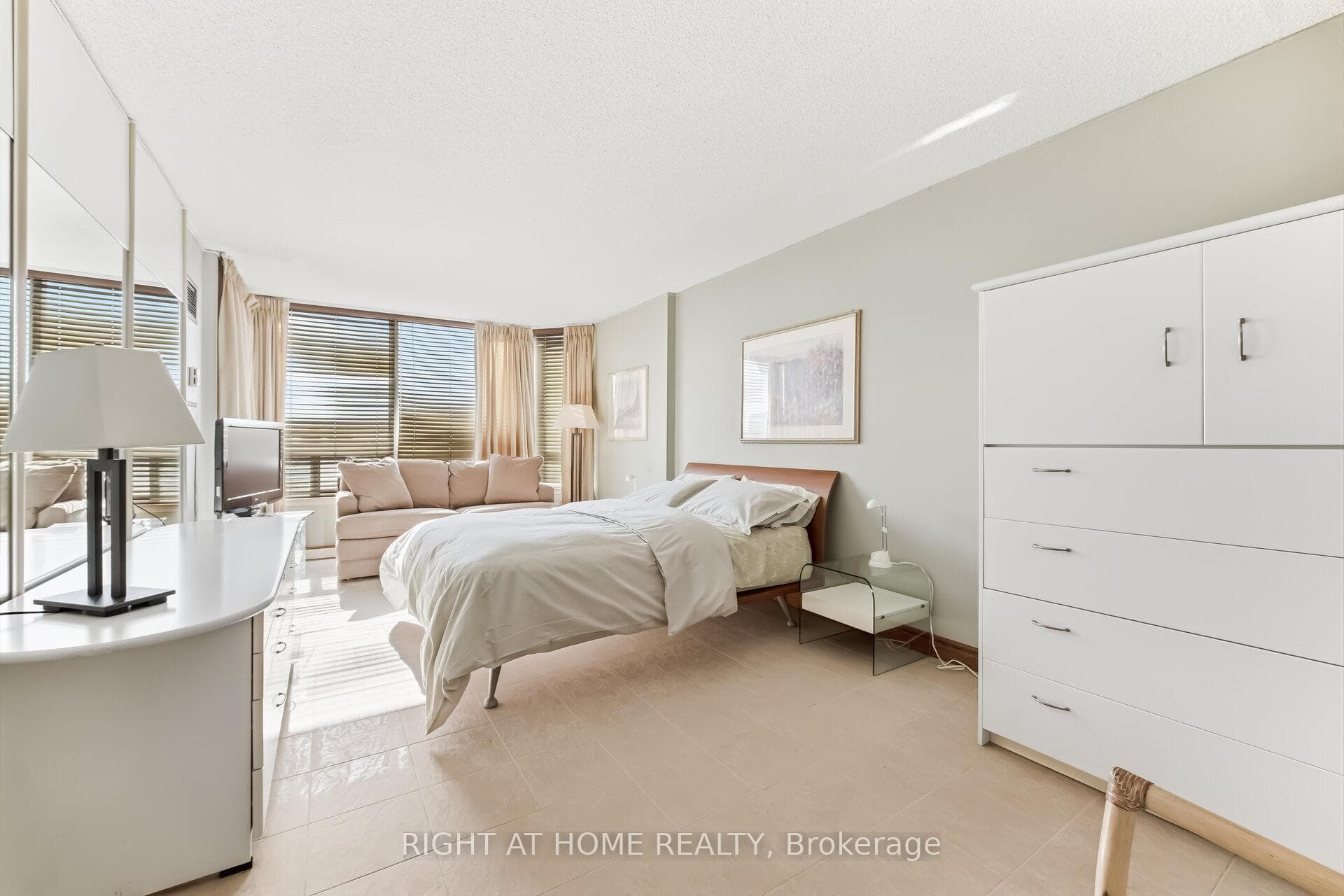 120 Promenade Circle Unit 711 photo 21