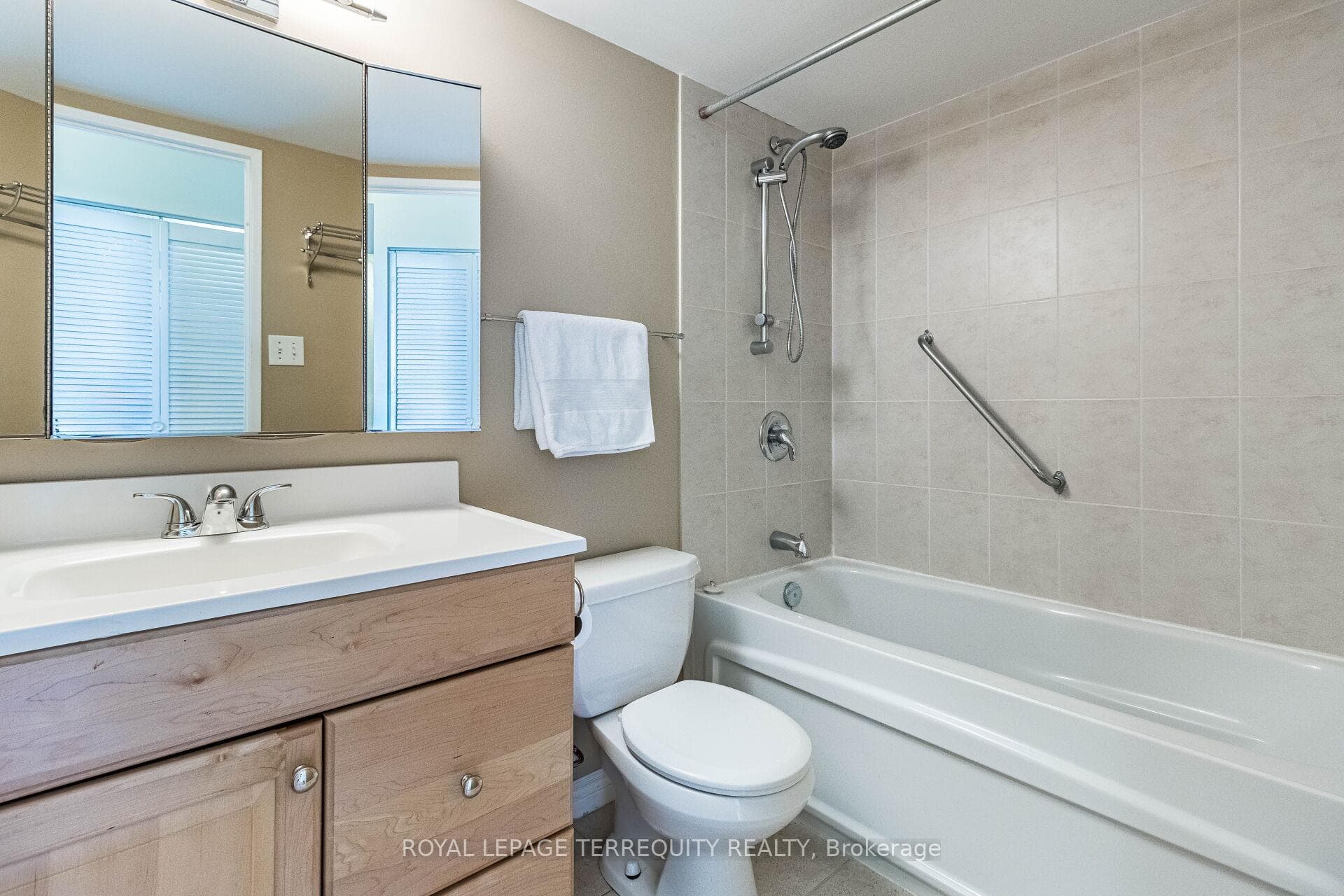 Main Bathroom
