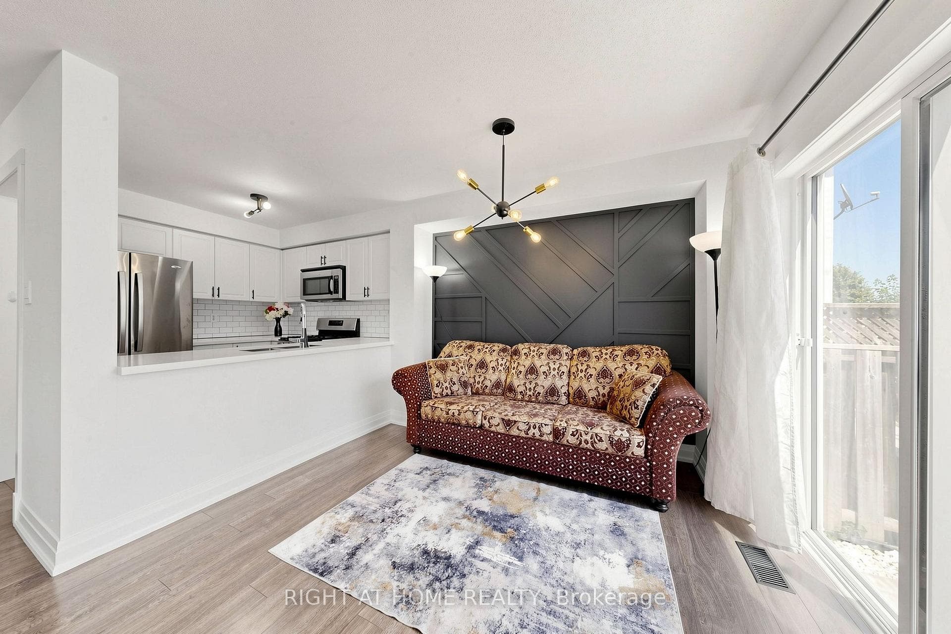 7 Macmillan Avenue photo 13