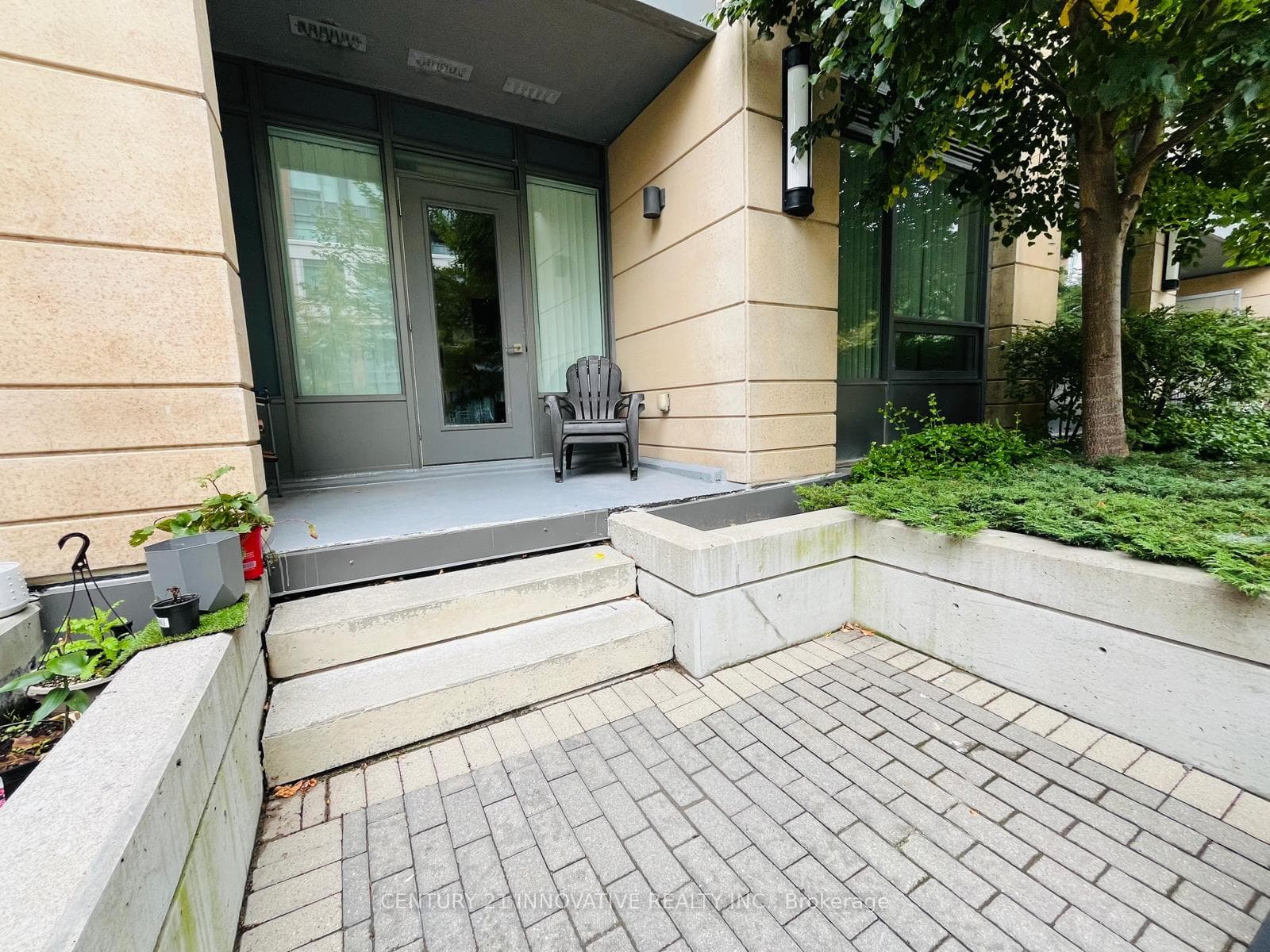 18 Uptown Drive Unit 109 photo 14