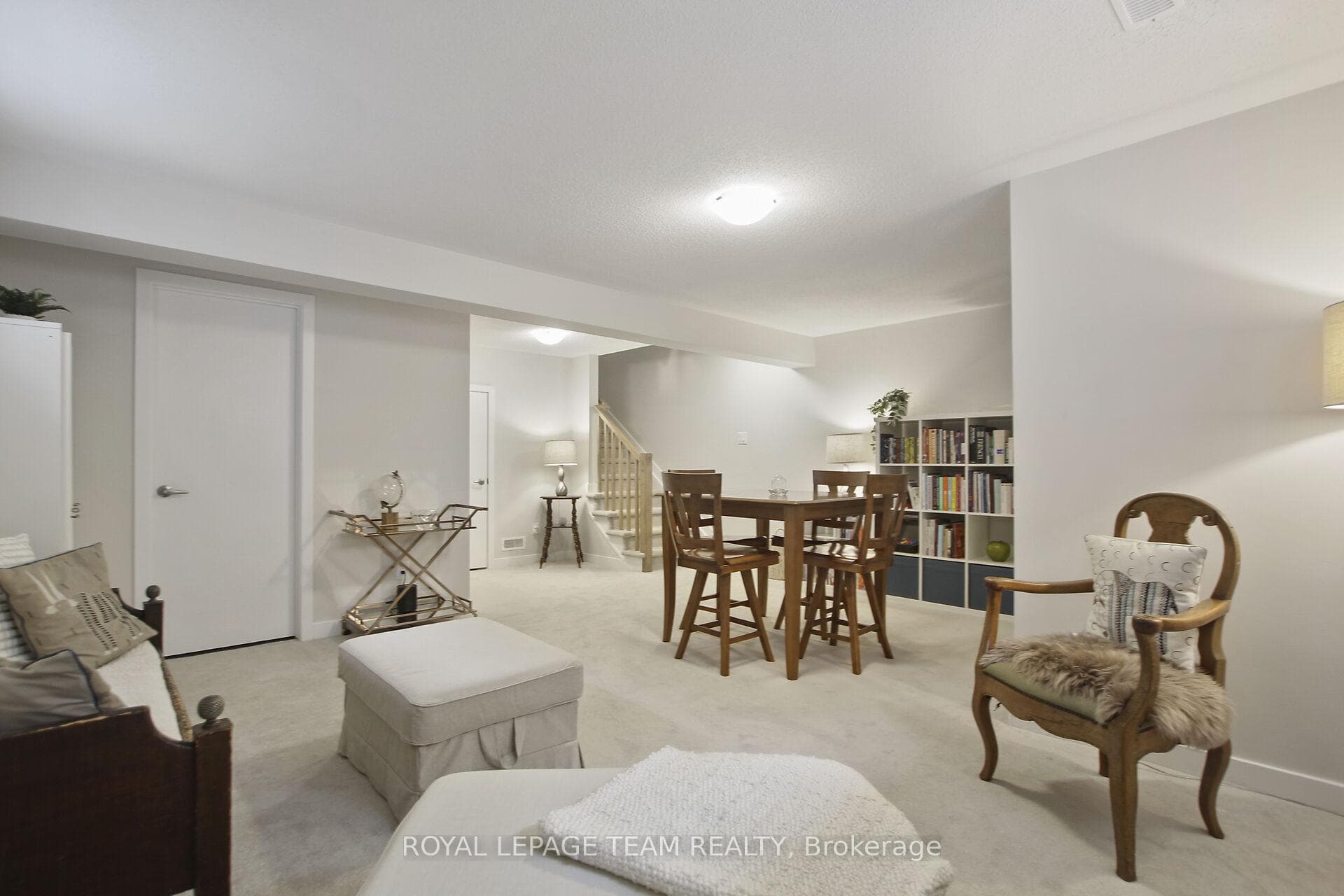 506 Oldenburg Avenue photo 49