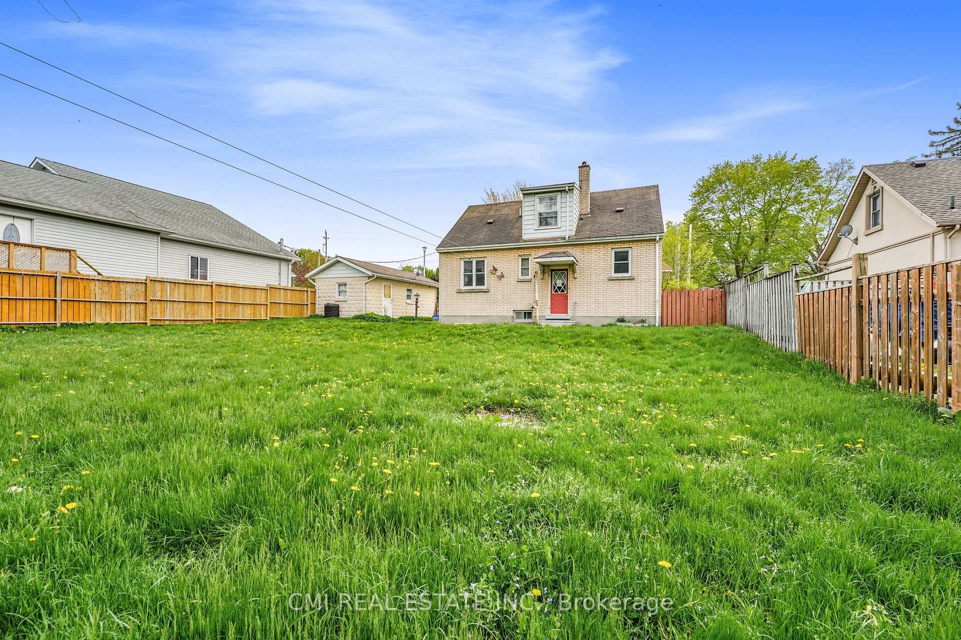 131 Charles Street photo 33