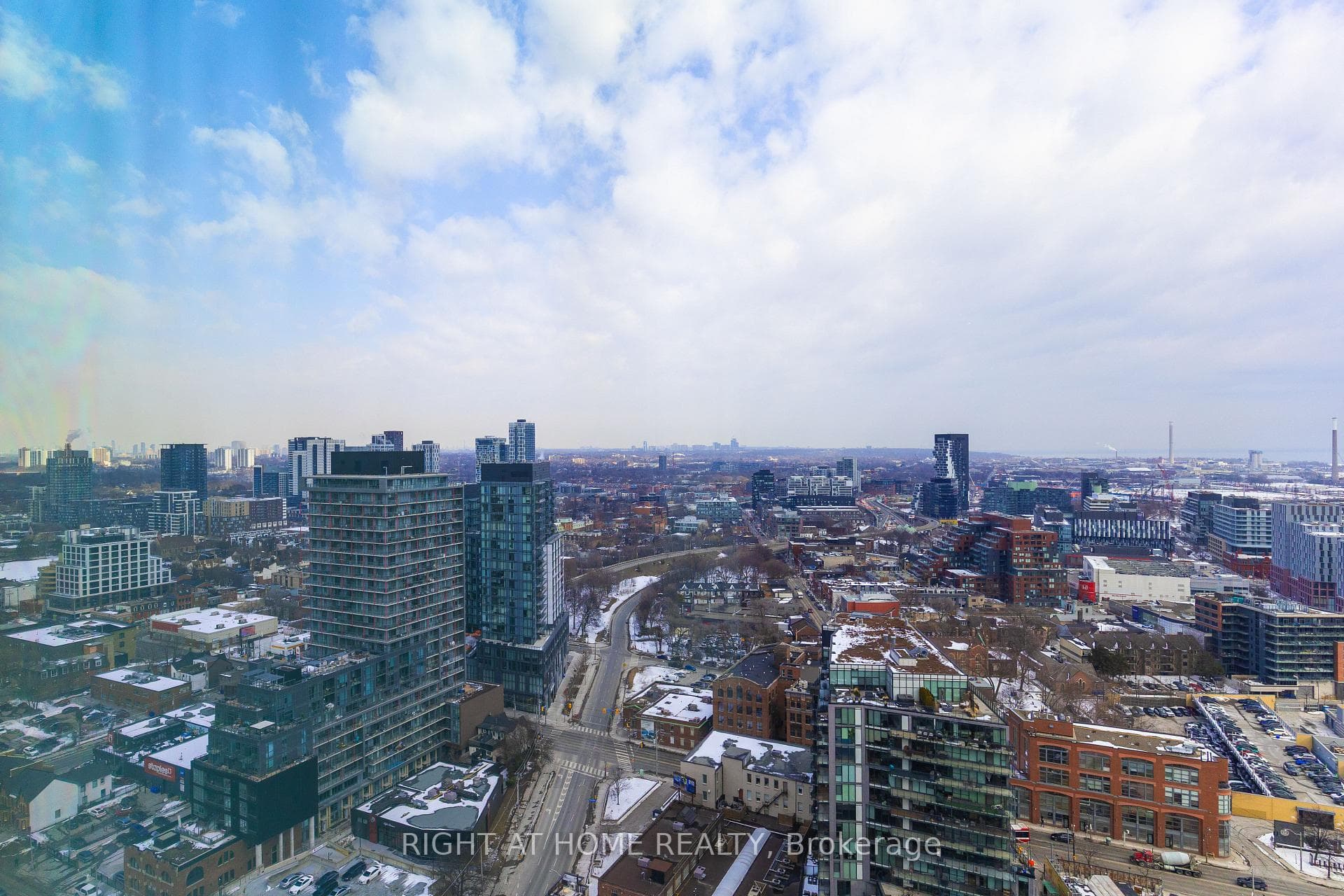 284 King Street Unit 2701 photo 23