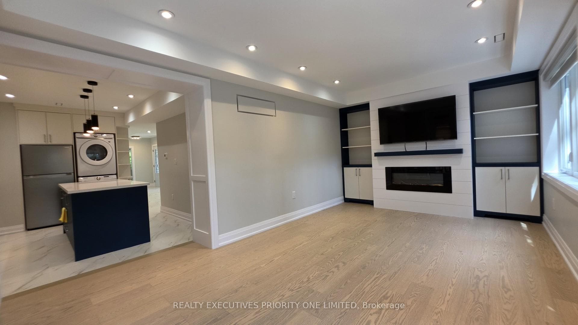 10 Lascelles Boulevard Unit Main photo 11