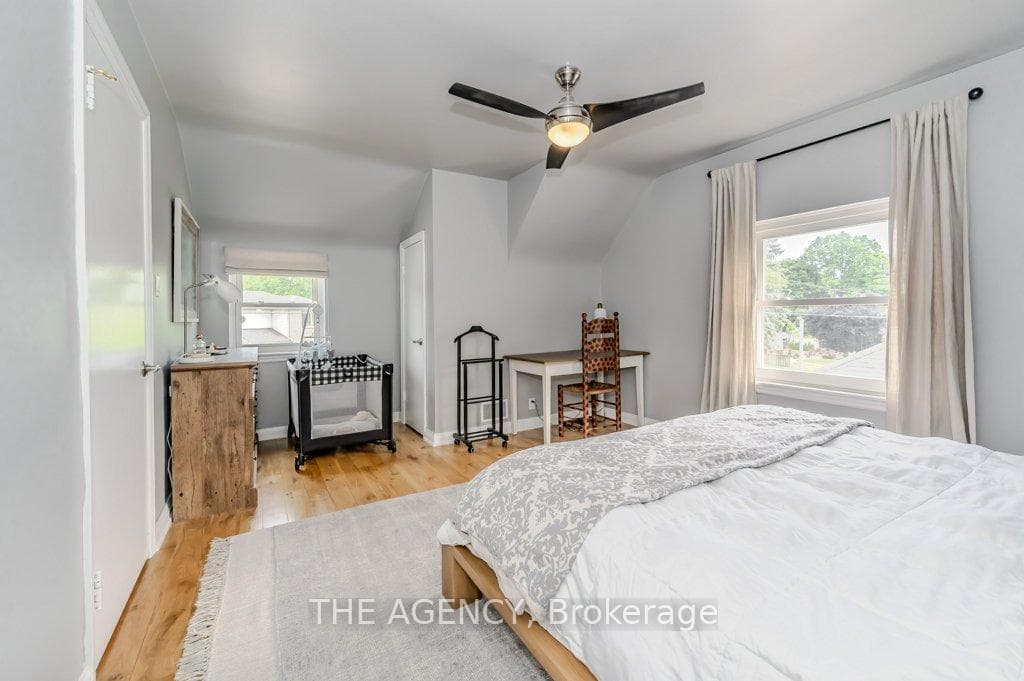 108 Lowell Street photo 16