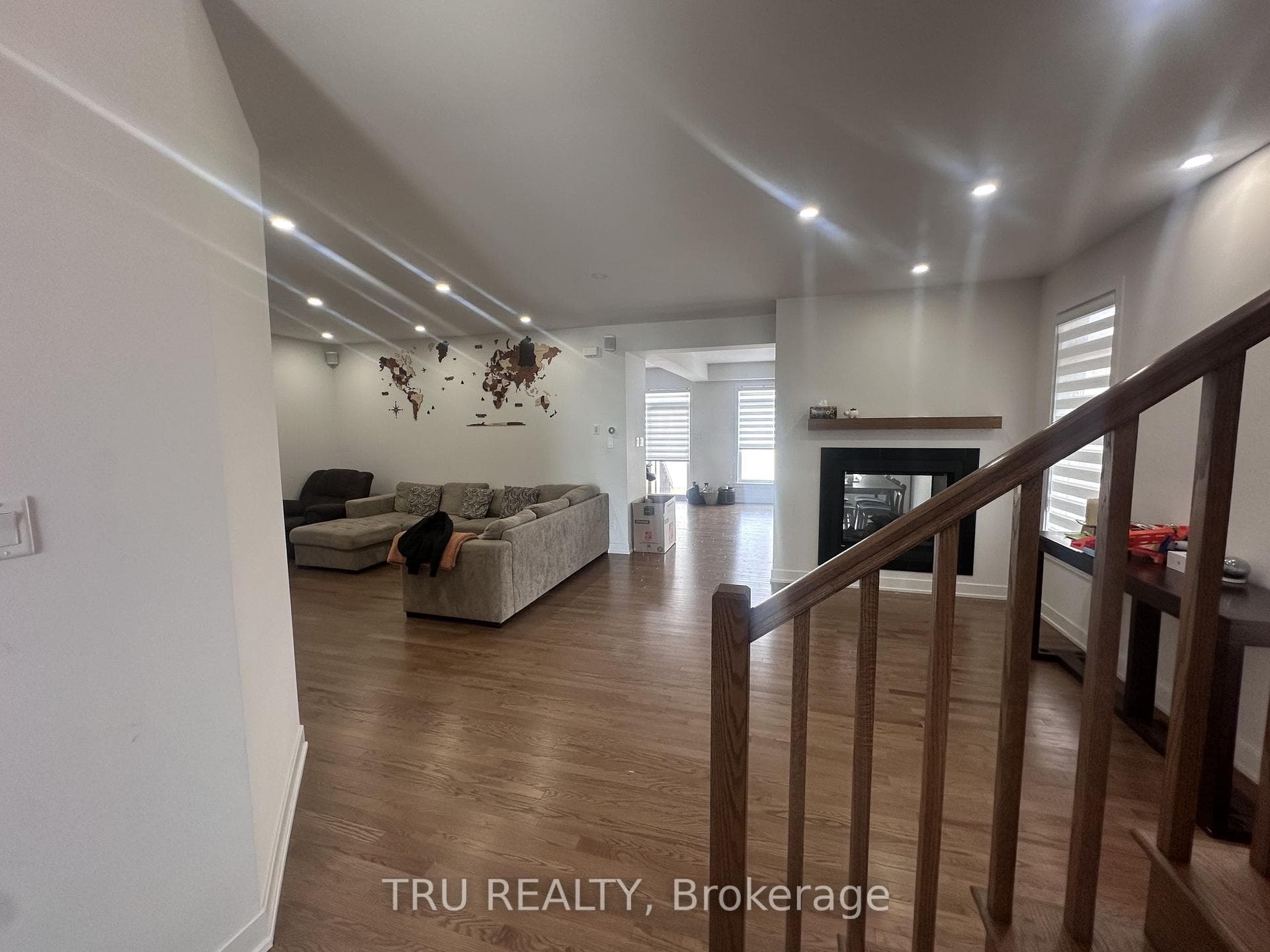 711 Cope Drive photo 2