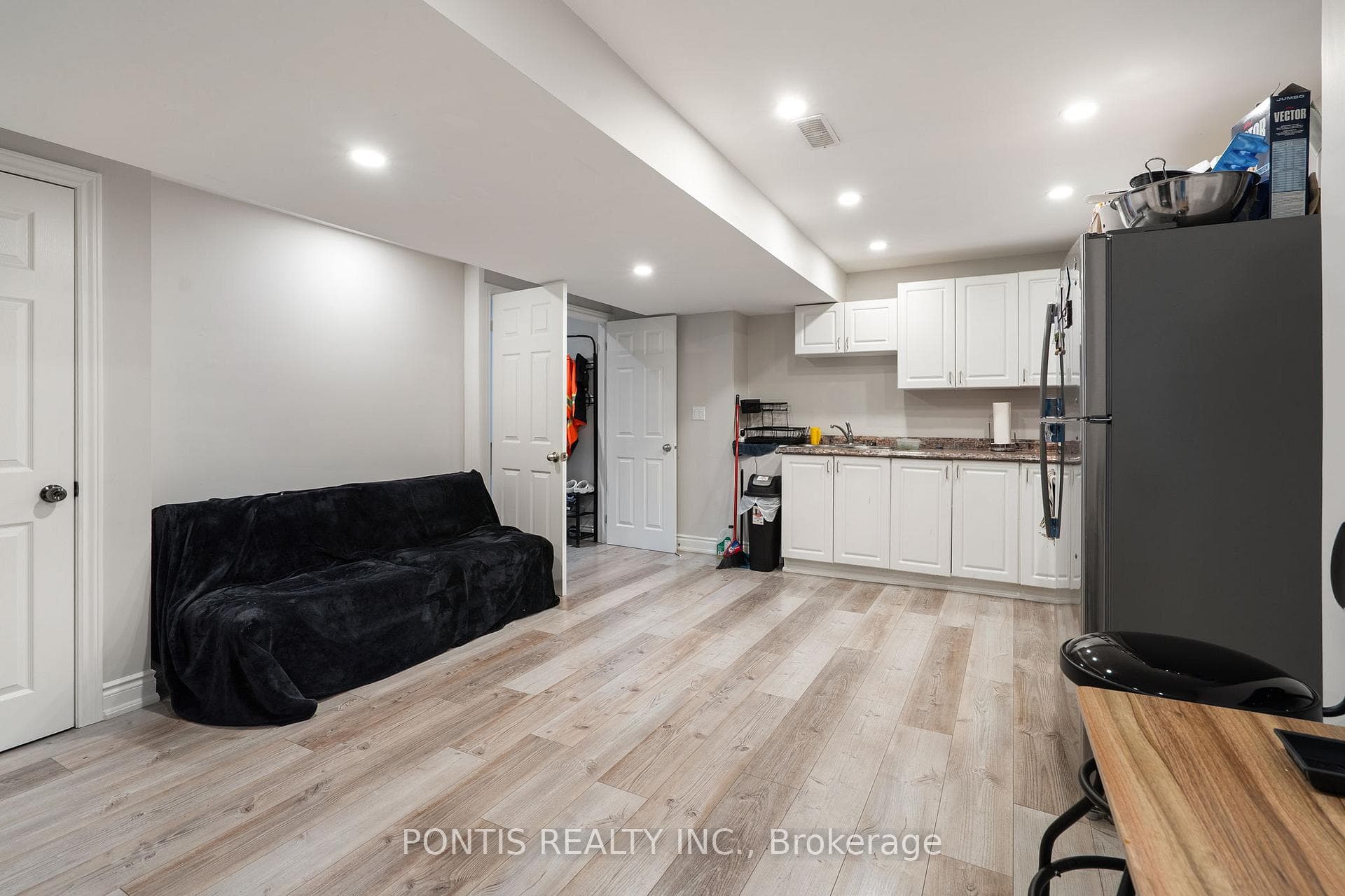 44 DAMATTA Drive photo 40