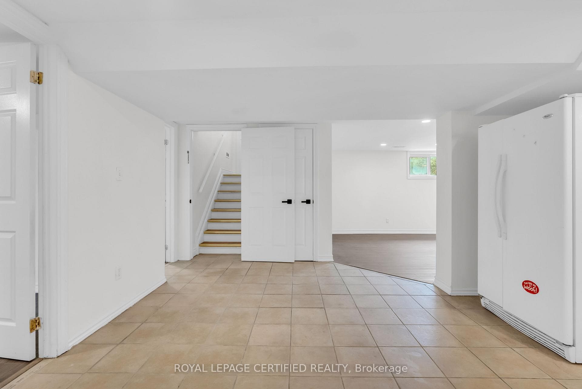 448 Fernleigh Circle photo 34