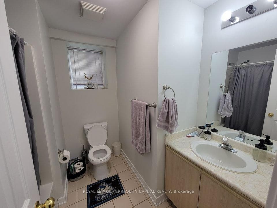 65 Moir Crescent Unit Lower photo 14