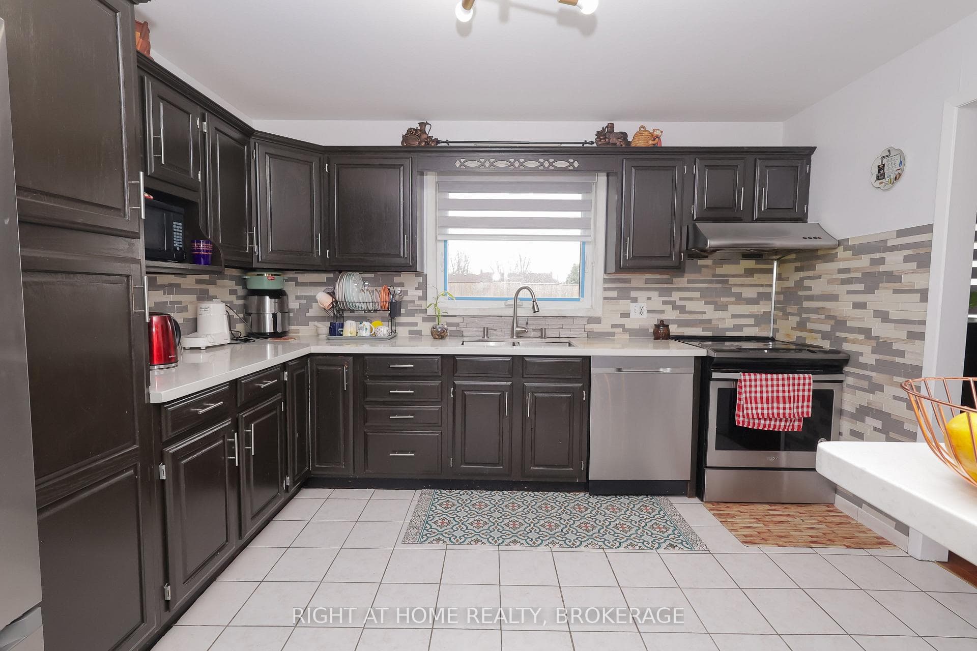 7698 Mulhern Street photo 5
