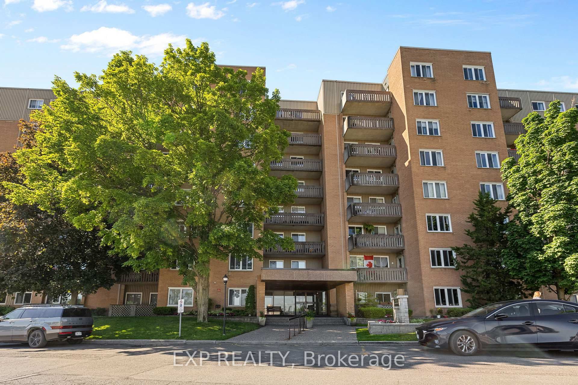 1599 Lassiter Terrace Unit 215 photo 3