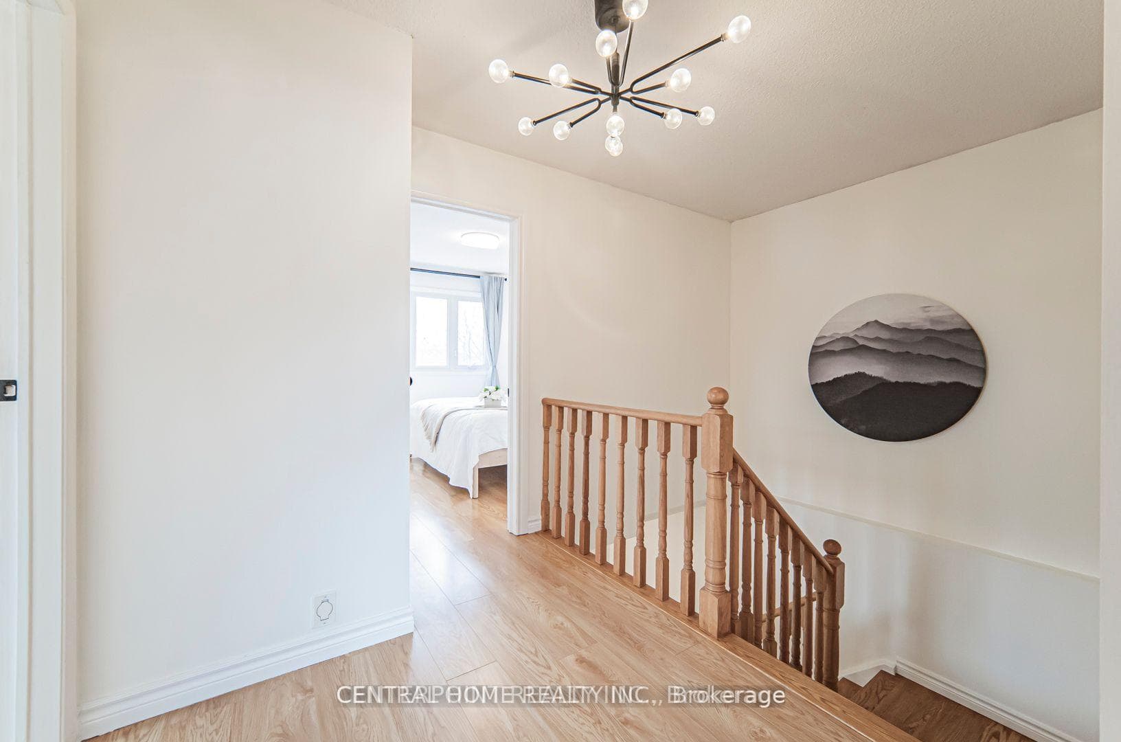 84 Raleigh Crescent photo 18
