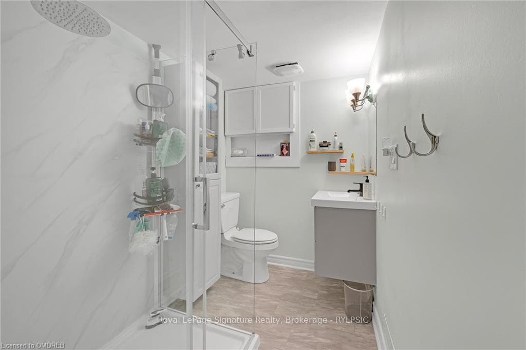 36 BEAUCOURT Road photo 26