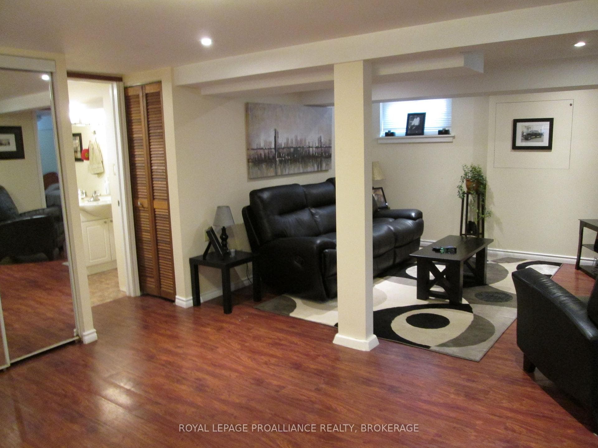50 Campbell Crescent photo 11