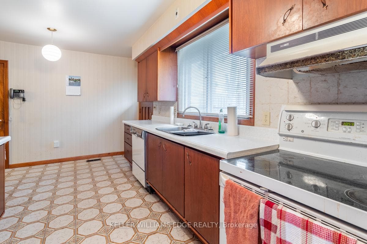 165 Deschene Avenue photo 7