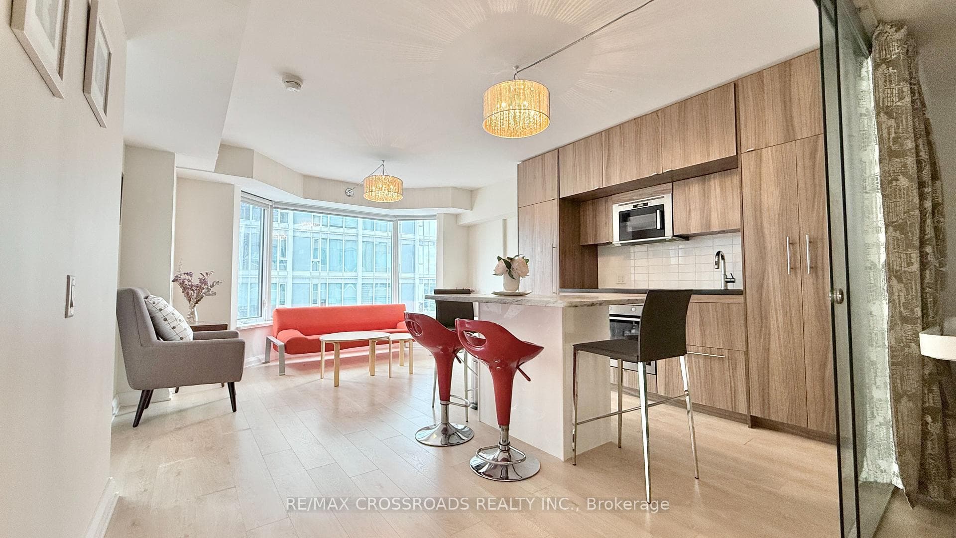 155 Yorkville Avenue Unit 2108 photo 3