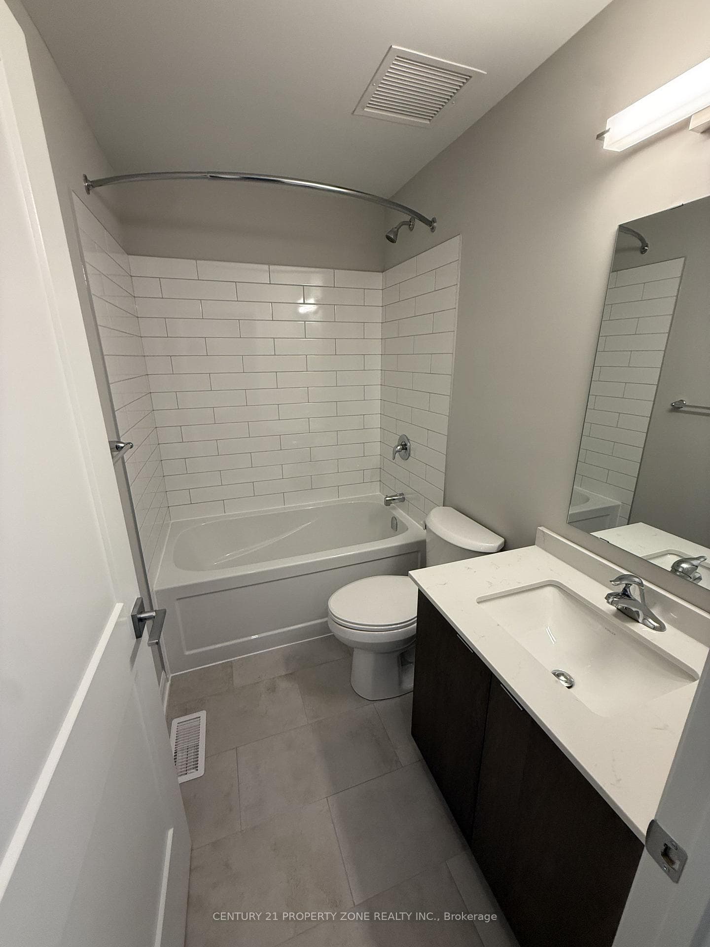 708 Woolwich Street Unit 105 photo 7