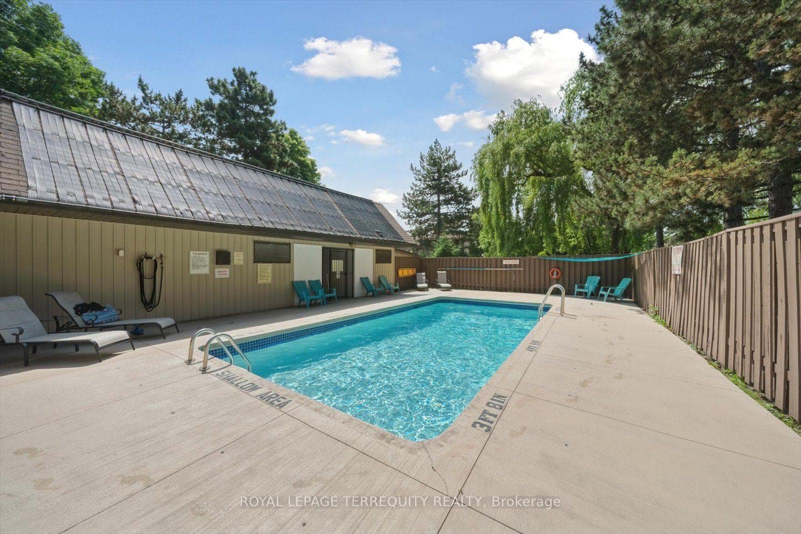 1825 Hyde Mill Crescent photo 49