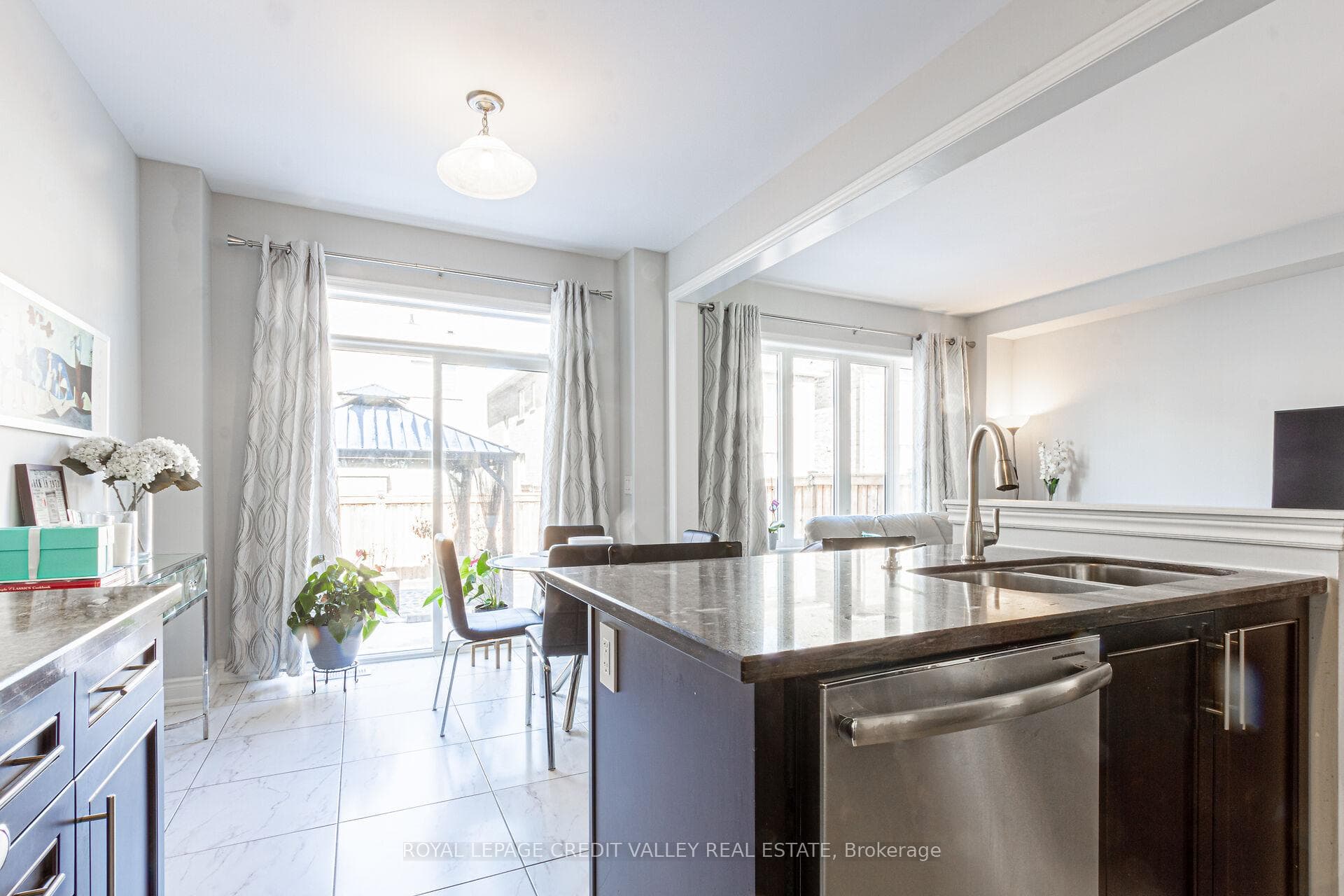 58 Ivor Crescent photo 12
