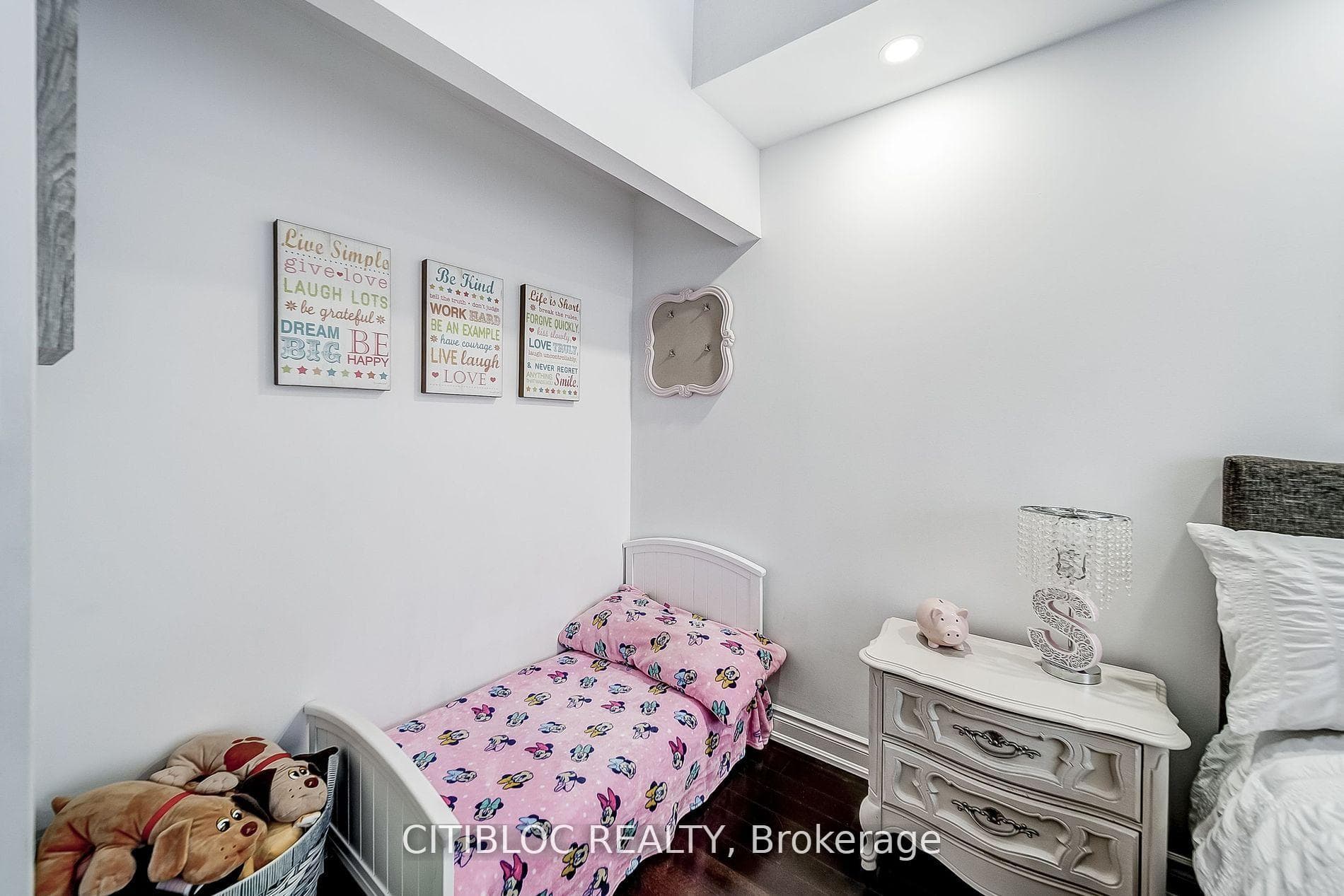 10211 Keele Street Unit 236 photo 22