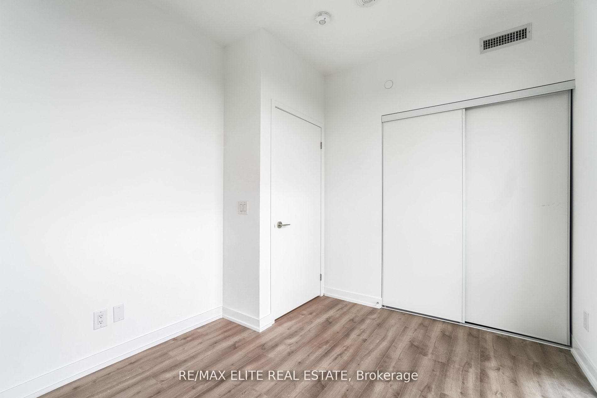 135 East Liberty Street Unit 1003 photo 21