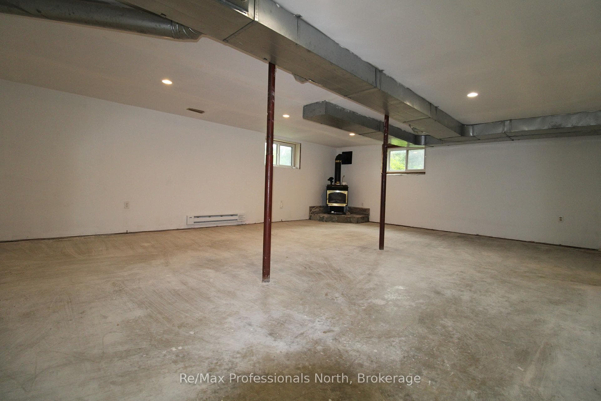 1800 Kirkfield Road photo 32