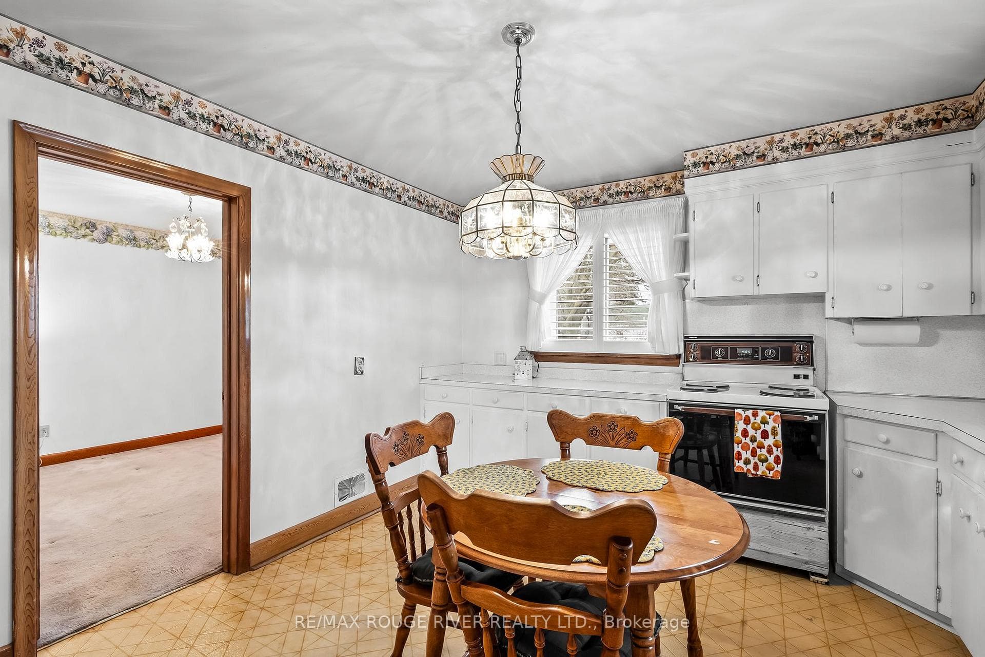 456 Miller Avenue photo 14