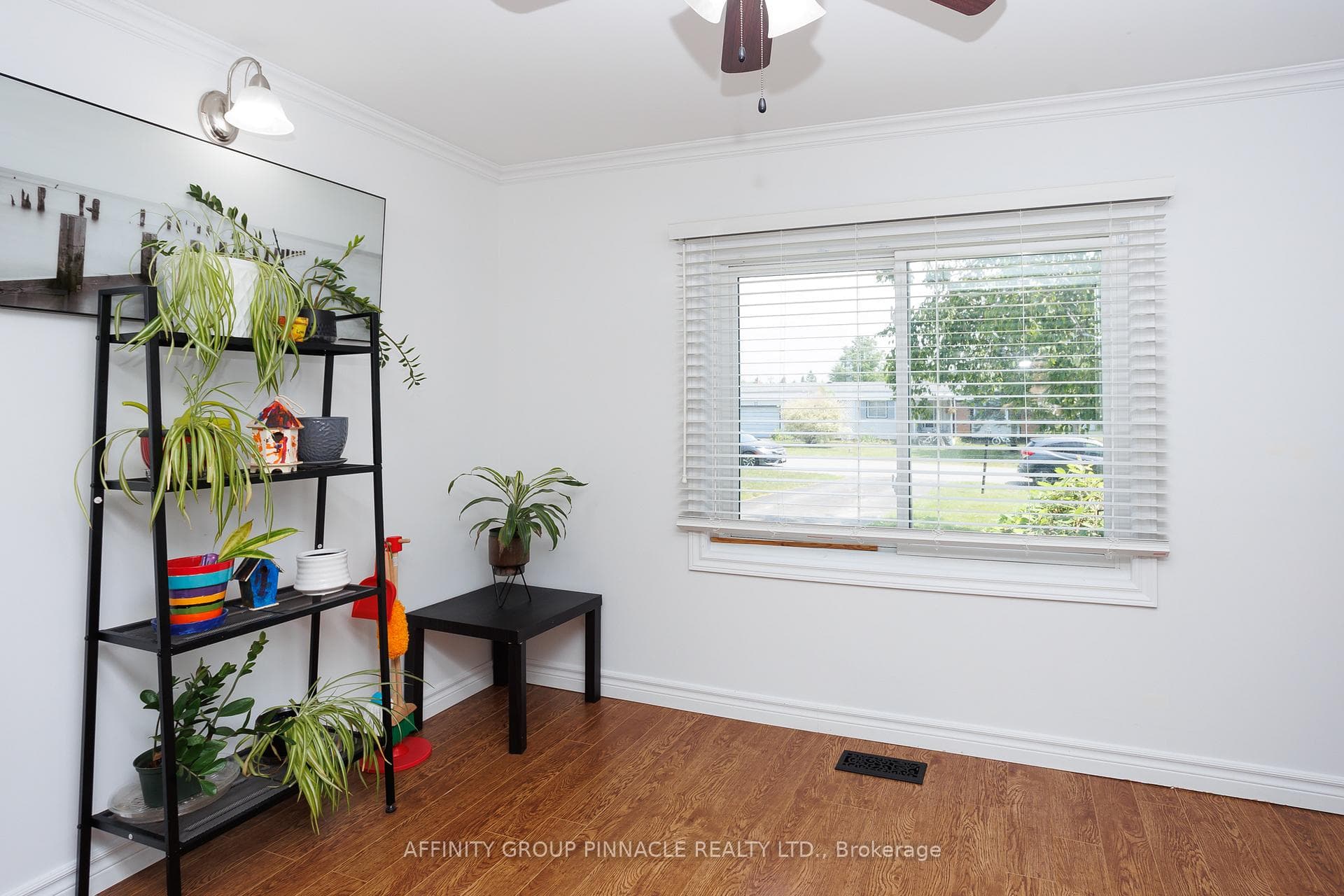 24 Circle Drive photo 11