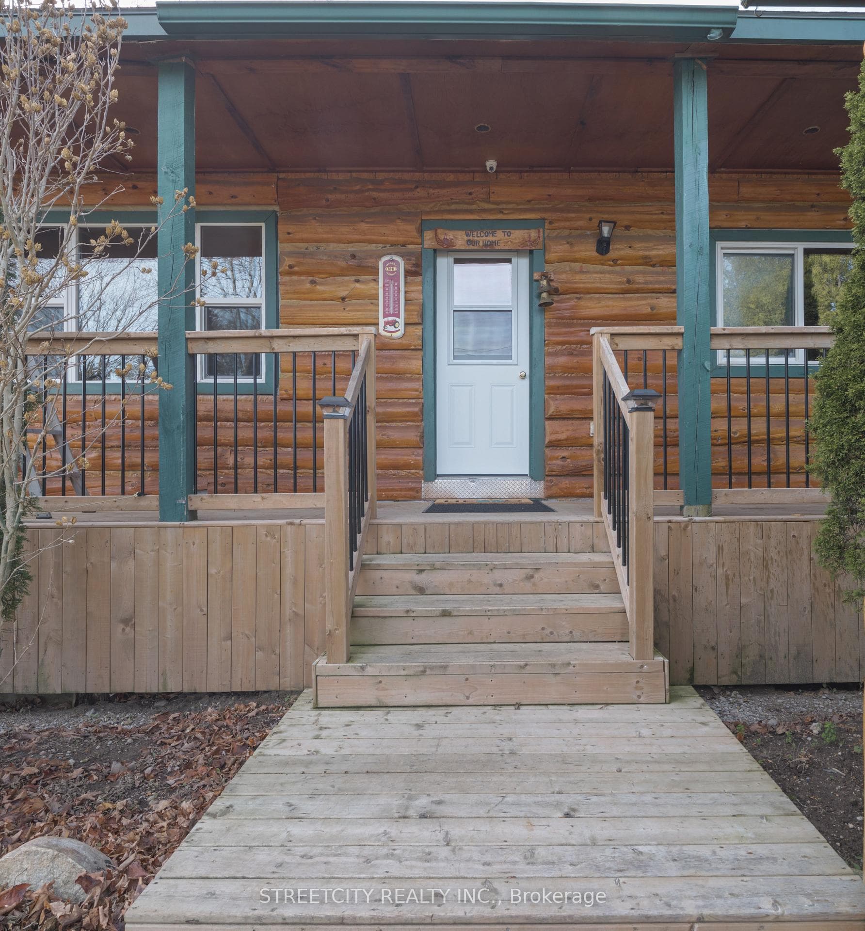 35 Ellen Street photo 3