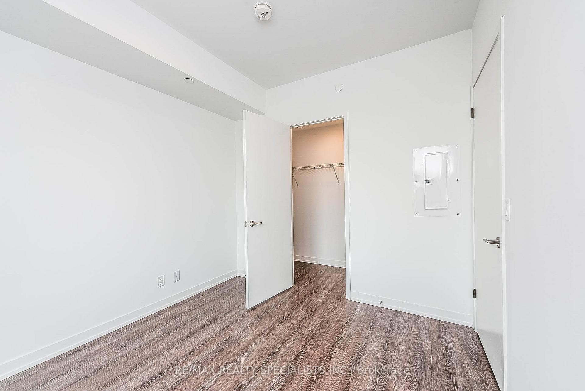 8 Beverly Glen Boulevard Unit 202 photo 18