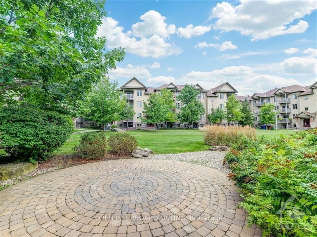 525 STONEFIELD Unit 8 photo 13