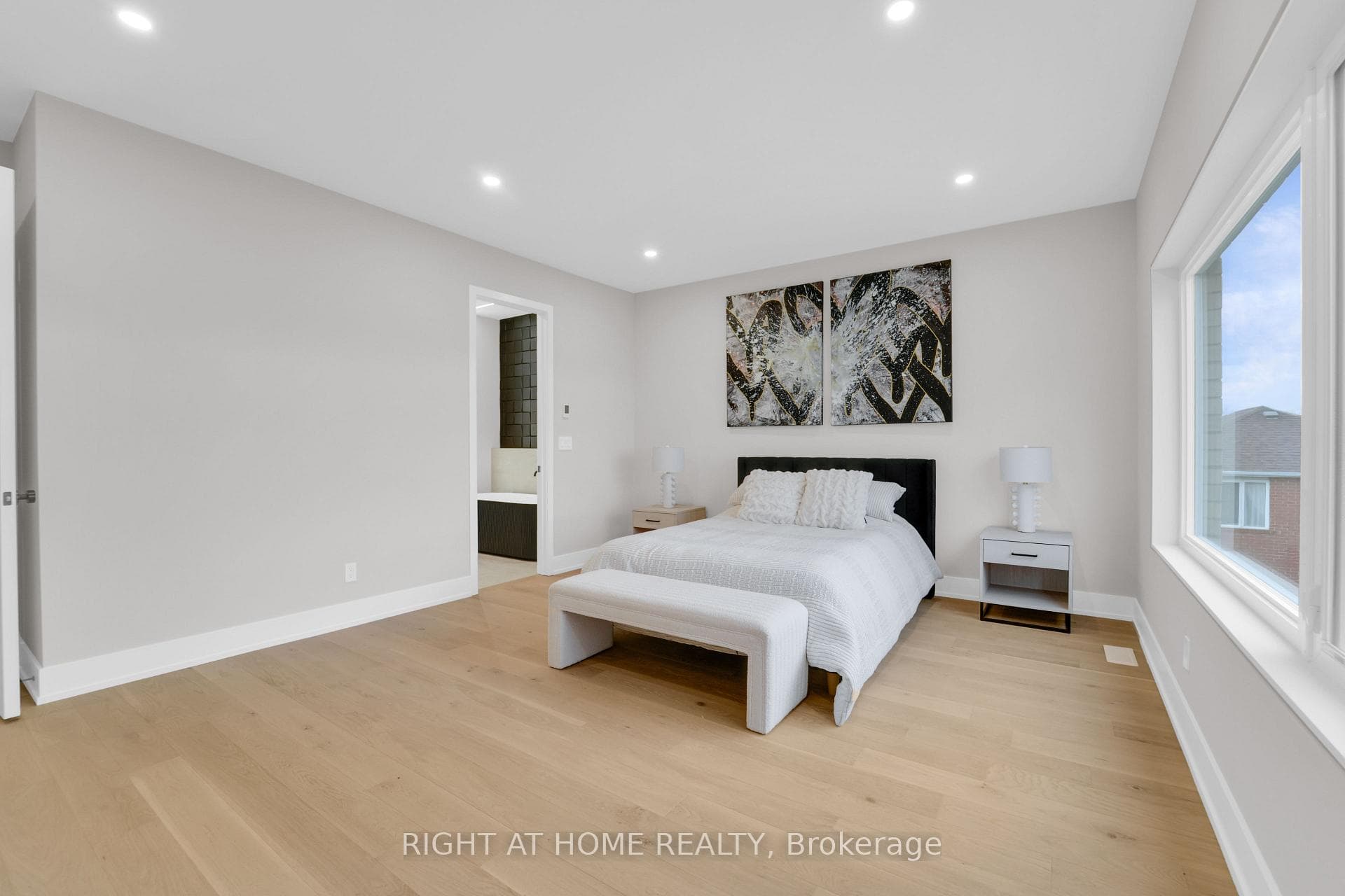 38 Albright Avenue photo 16