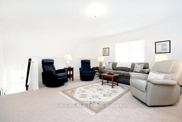 4198 Fuller Crescent photo 18